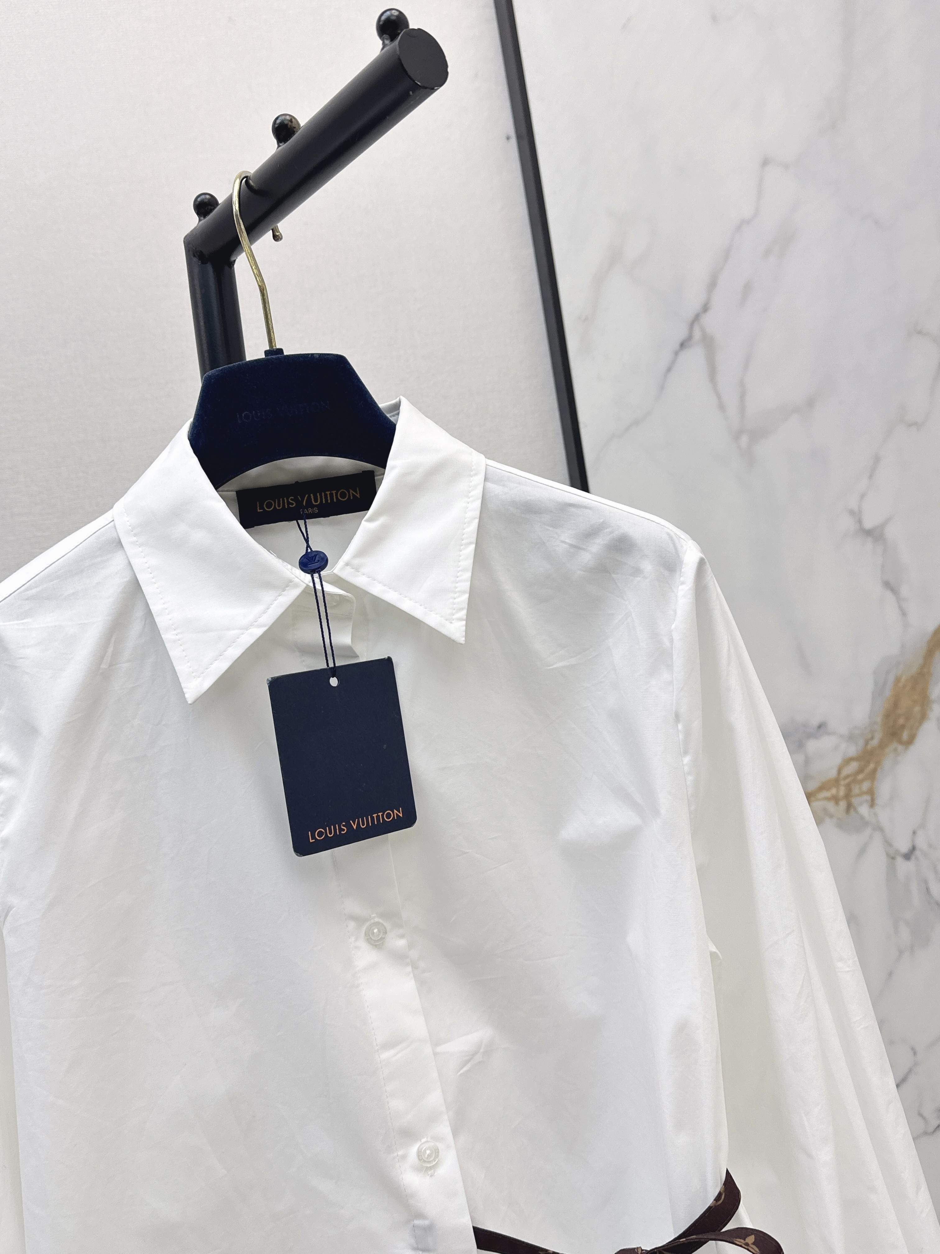 Loui 26ss side-tie shirt