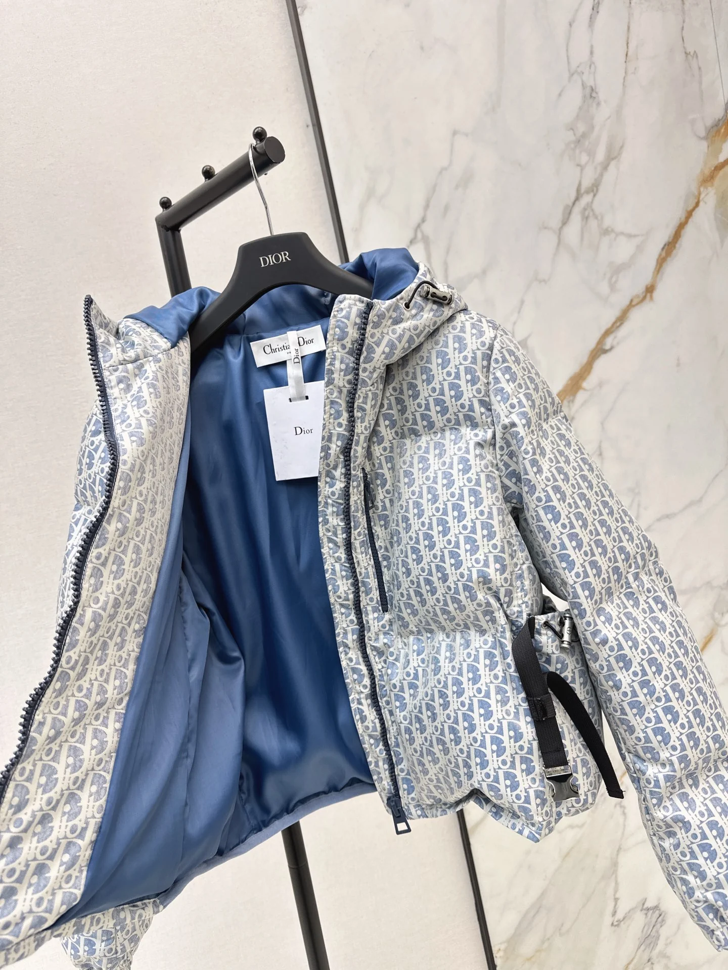 CD 25fw hooded puffer jackets