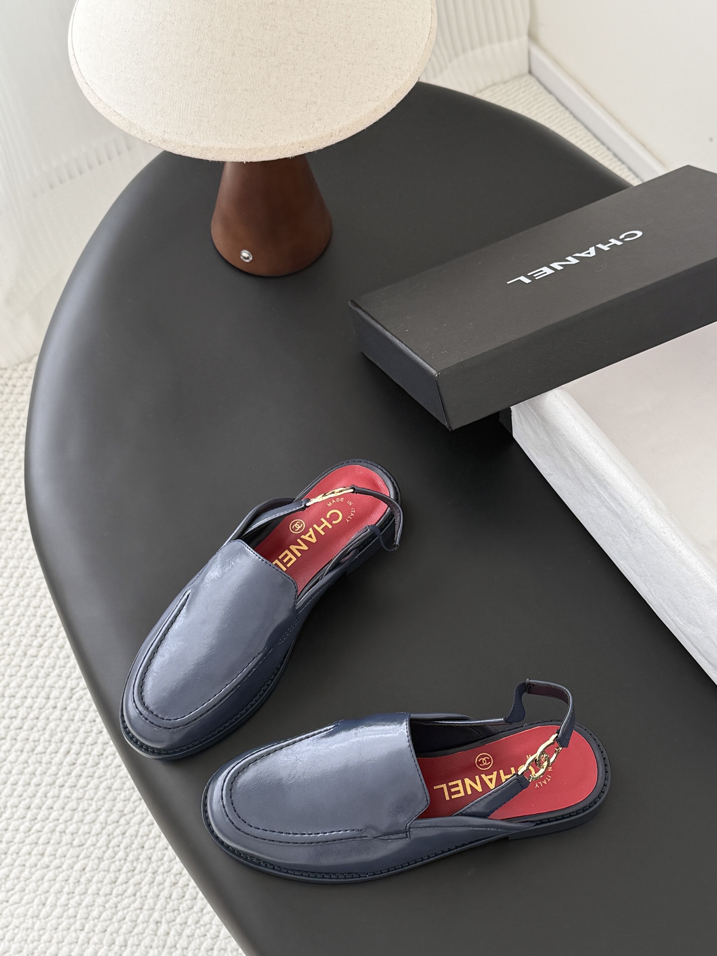 Chan 26ss slingblack loafers