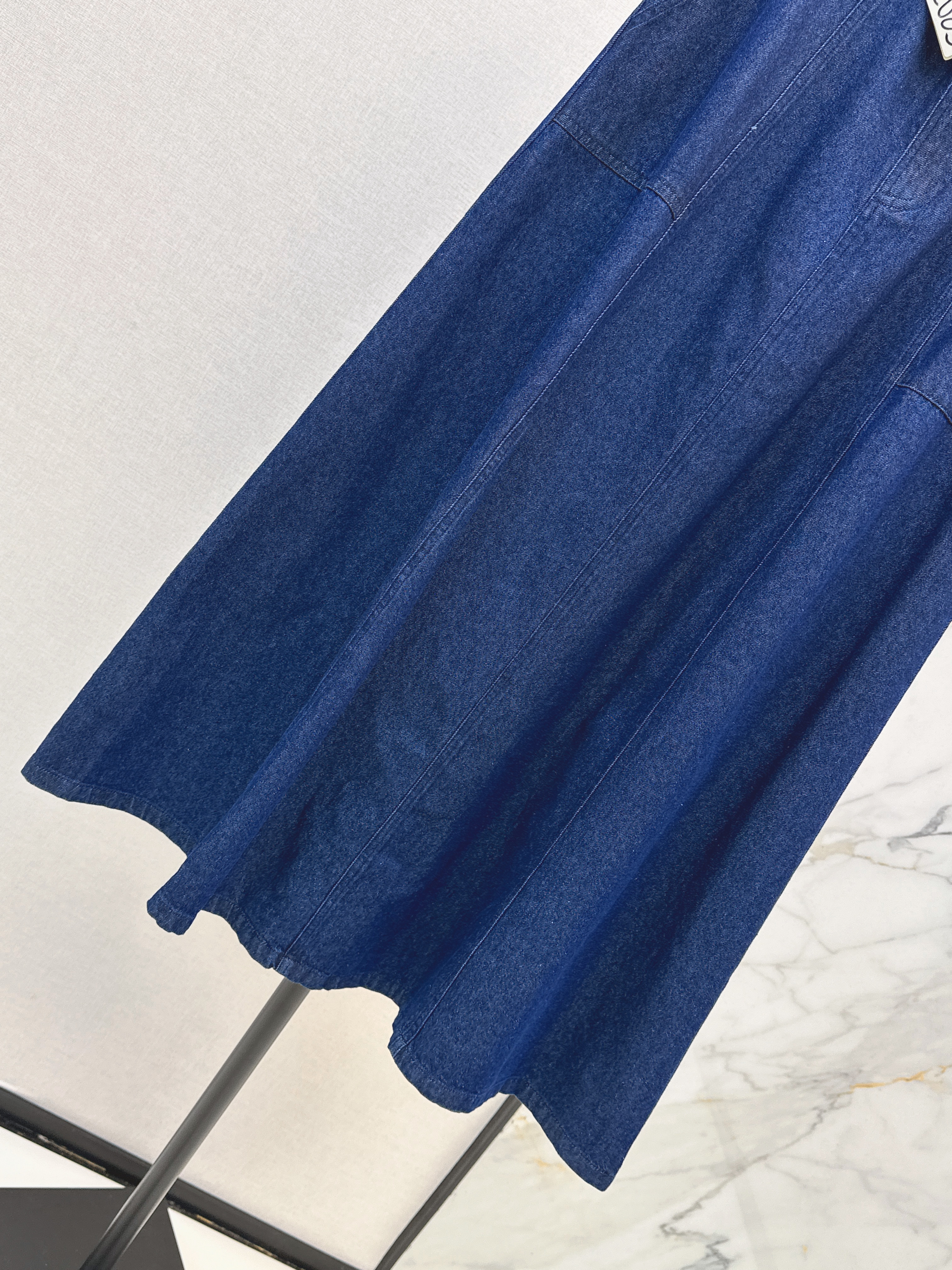 Loe 26ss High-Waisted A-Line Denim Skirt