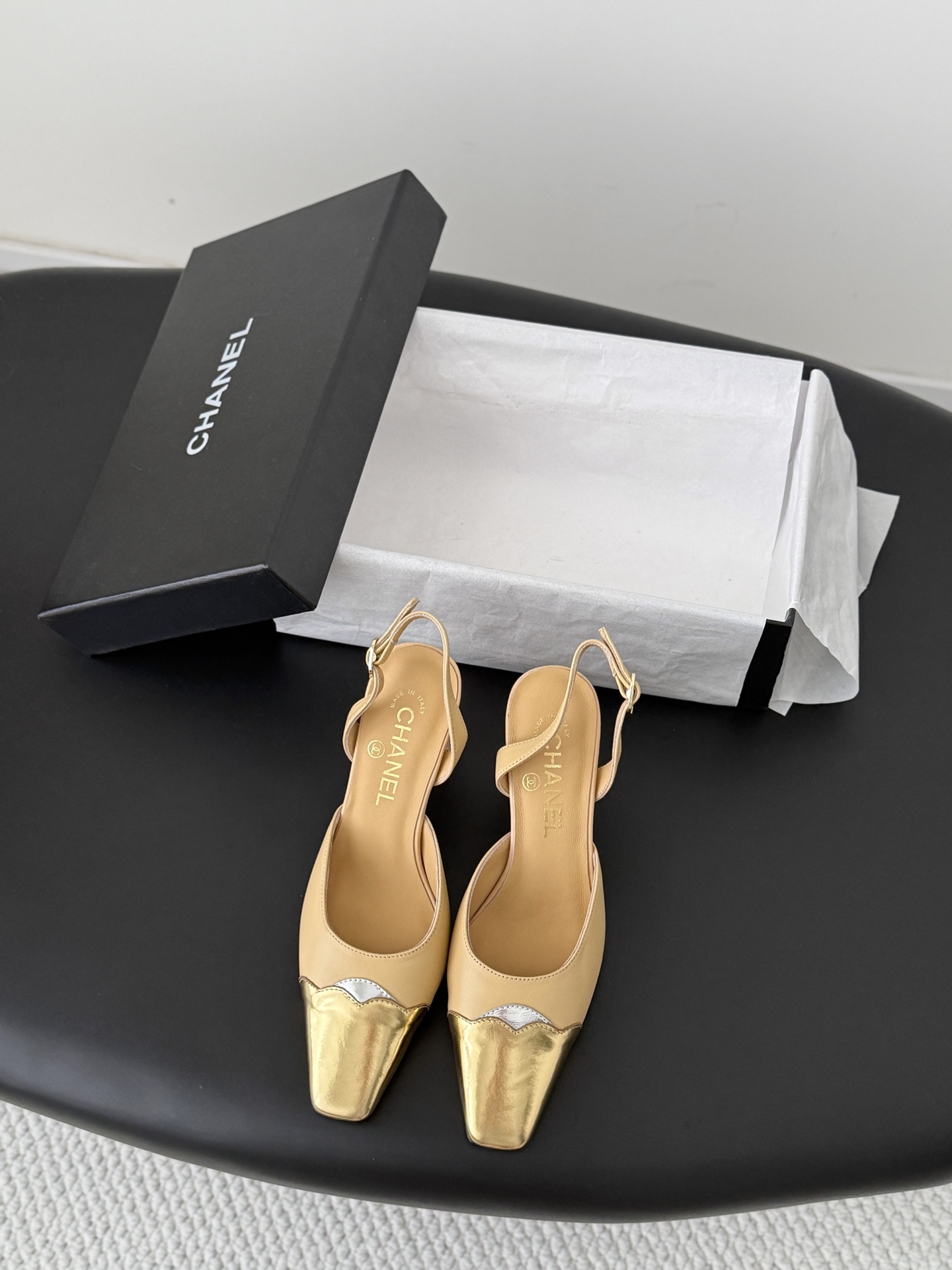 Chan 26P gold cap toe slingback heels