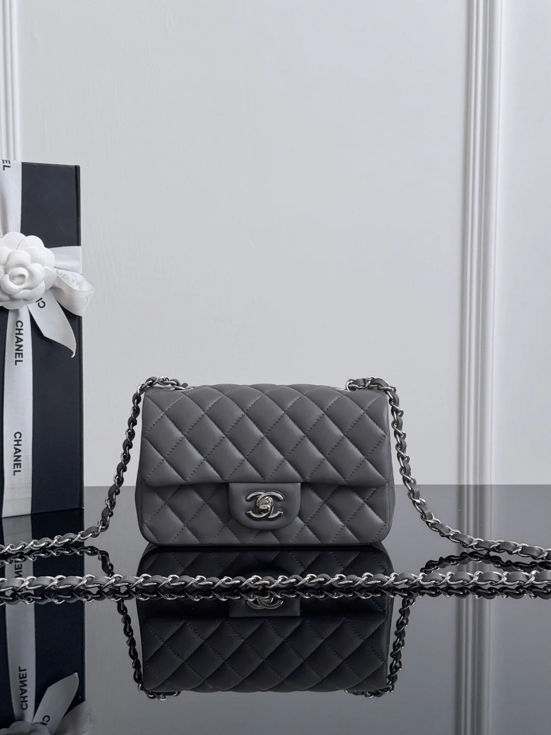 Chan cf20 chain shoulder bag