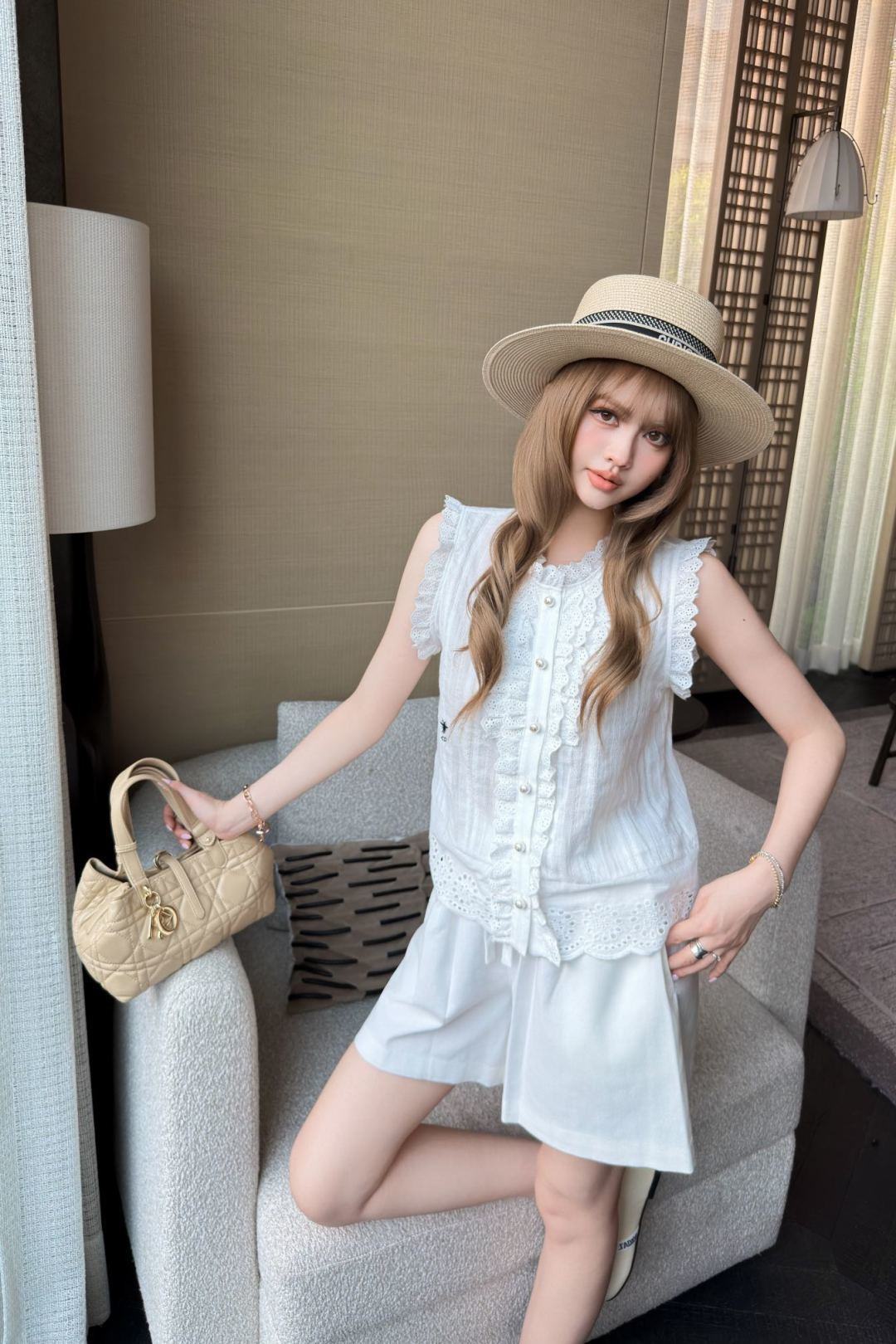 CD 26ss reffle sleeveless shirt