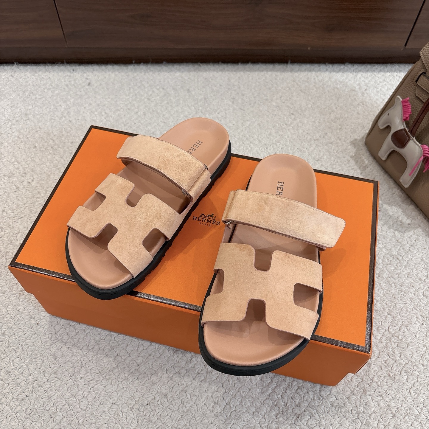 Her 26ss chypre slippers