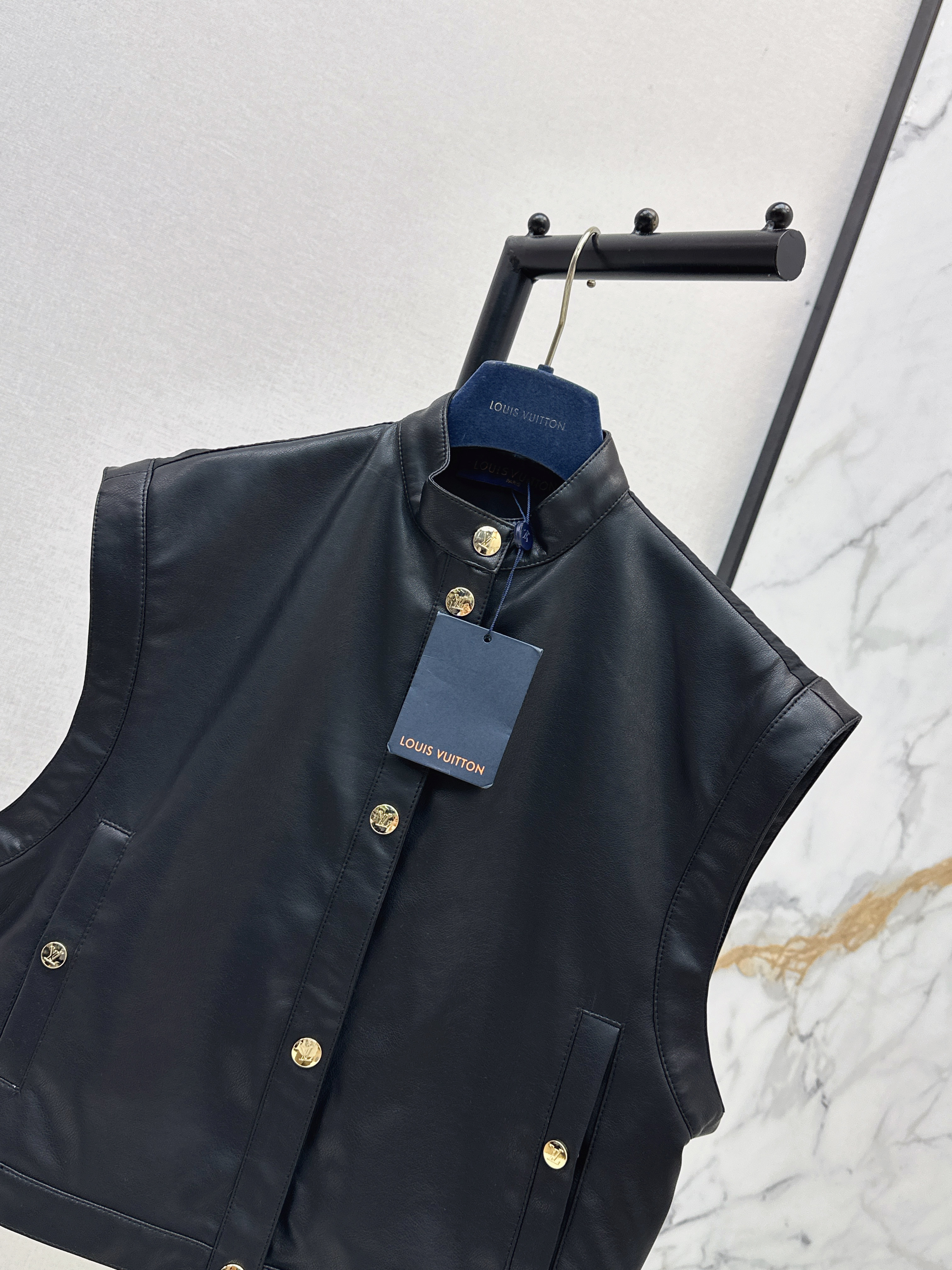 Loui 26ss pu leather contract waistcoat
