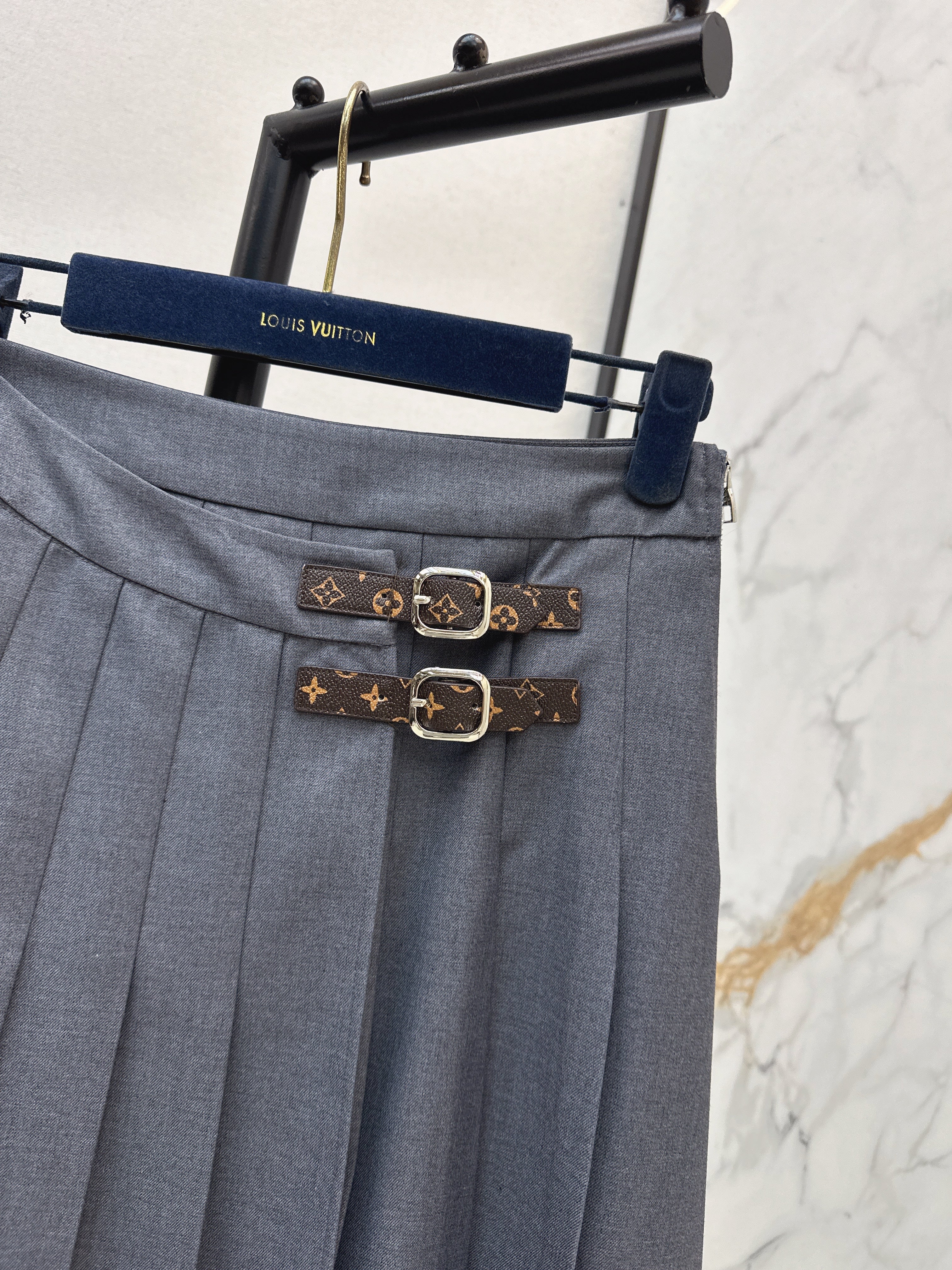 Louis 26ss pleated skirts