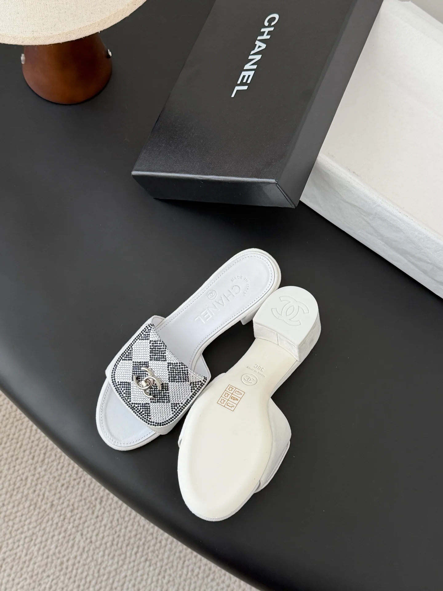 Chan 26ss rhinestone-embellished chunky sandals