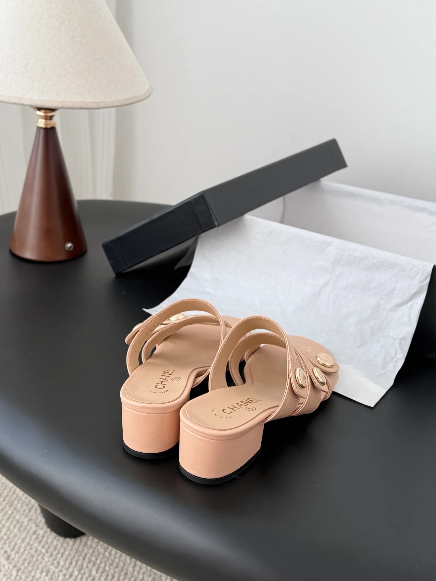 Chan 26ss sandals