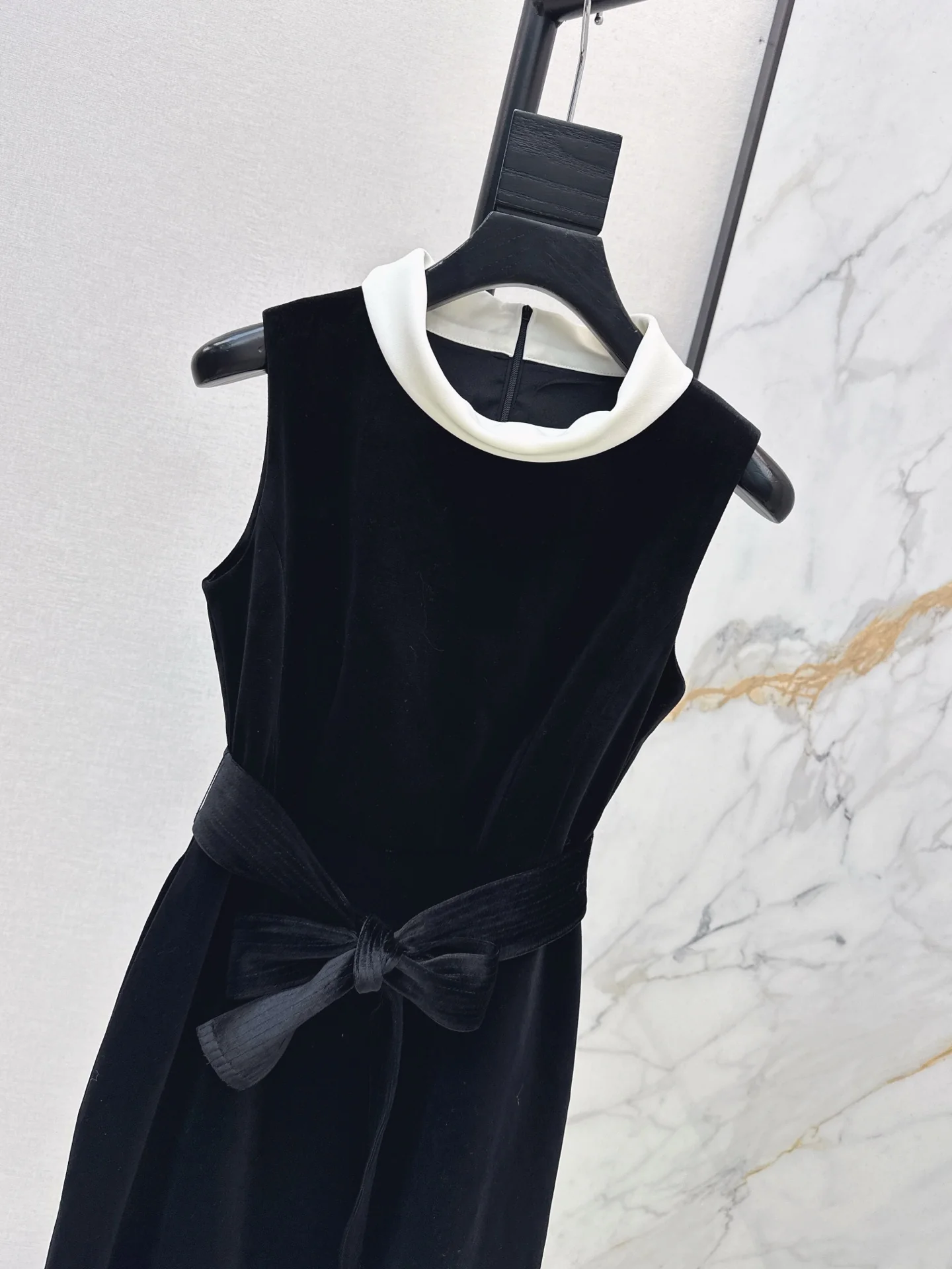 CD 26ss velvet dress