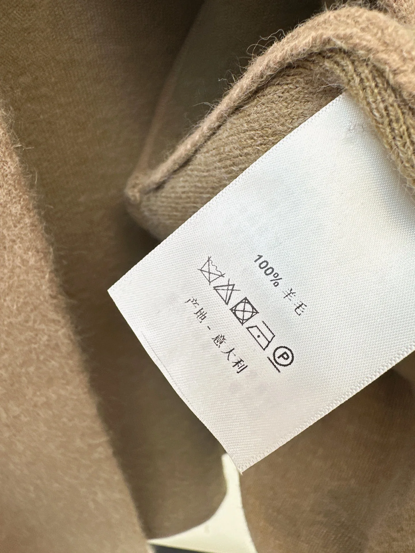 Fend 25fw cape coats