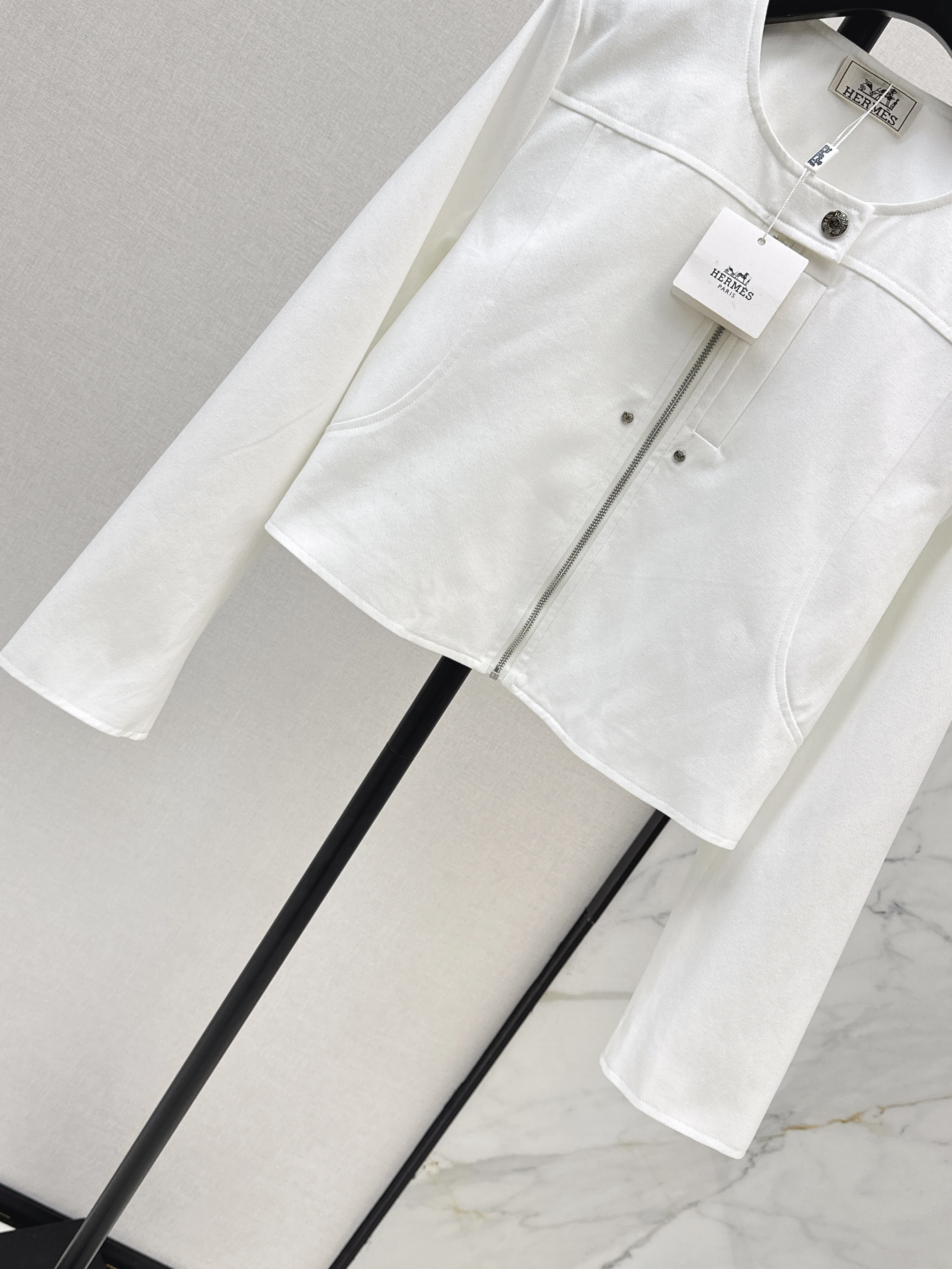 Her 26ss zip-up jacket