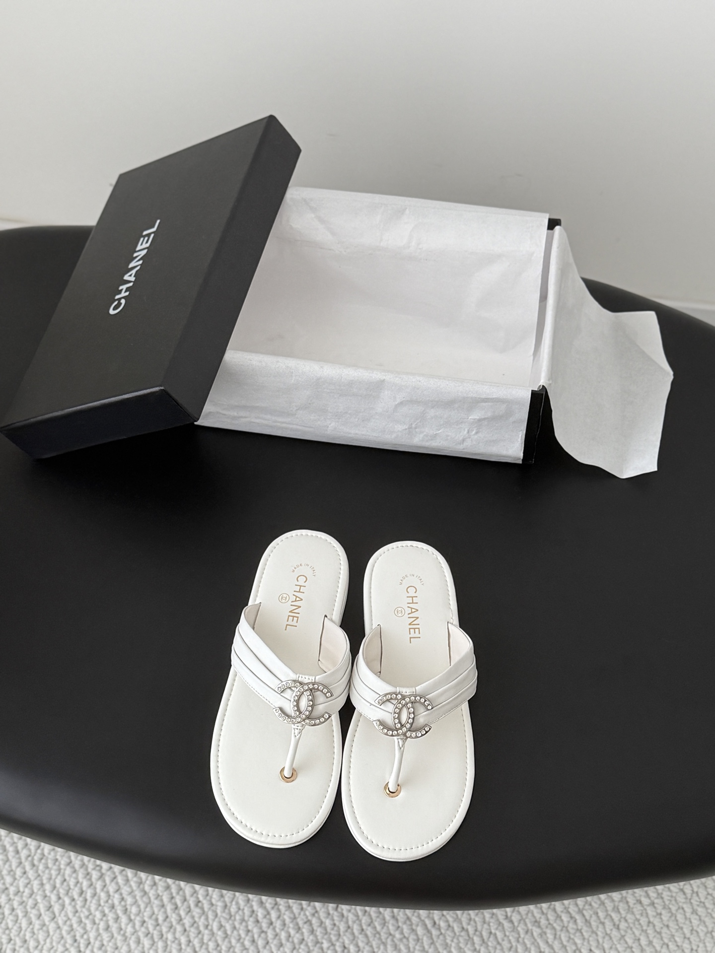 Chan 26K flip-flops