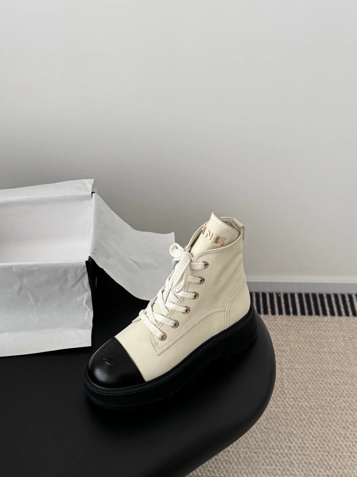 Chan 25fw ankle boots