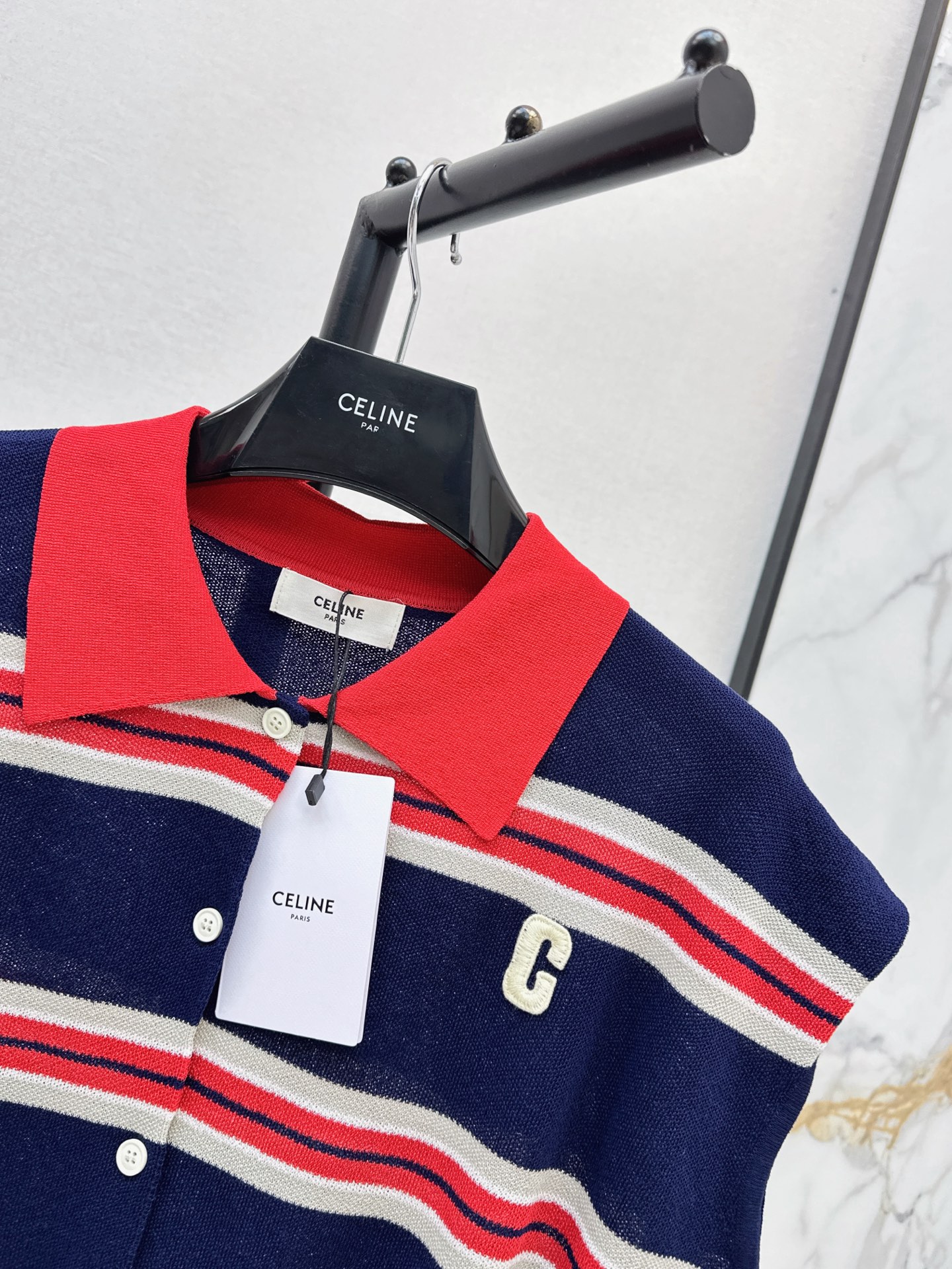 Celi 26ss sleeveless knit cardigan