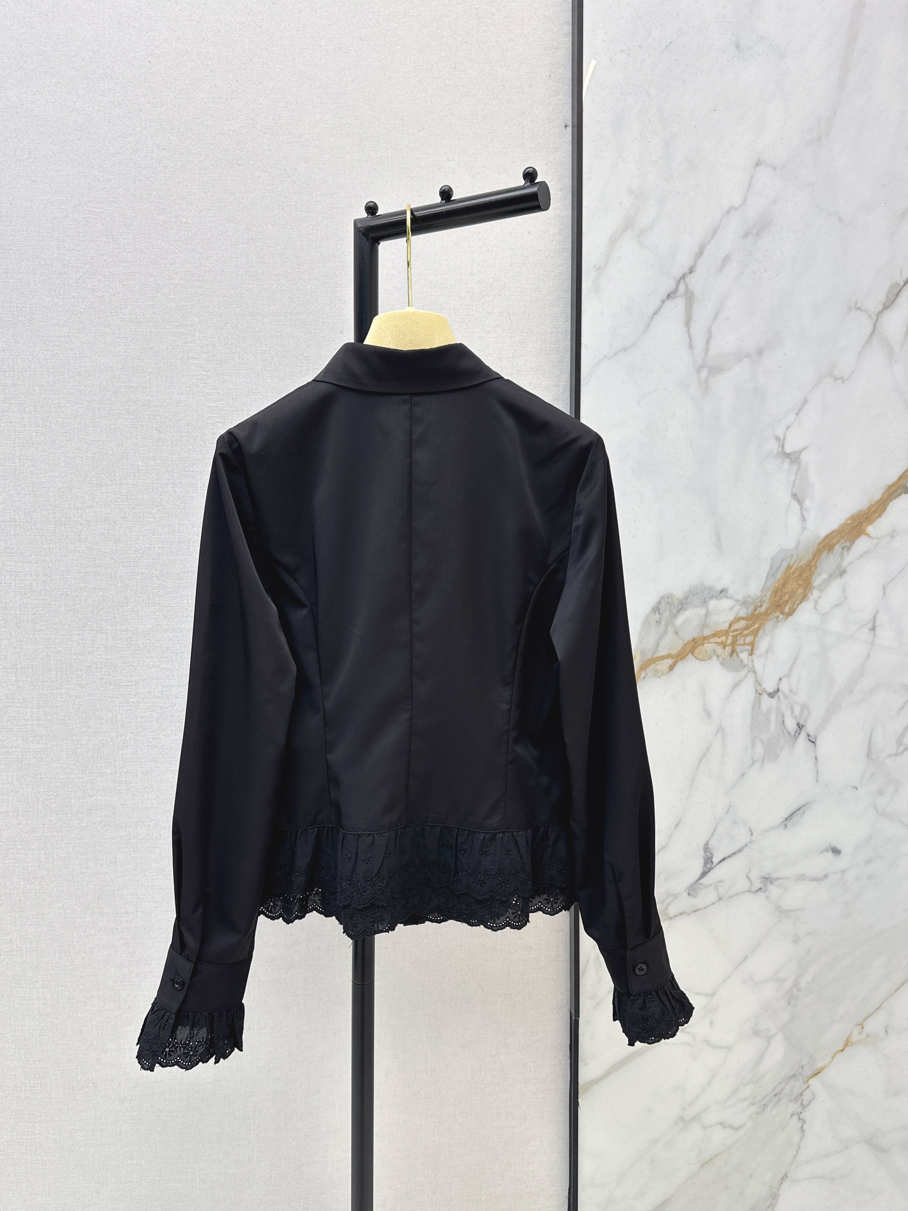 Miu 26ss lace contract shirts