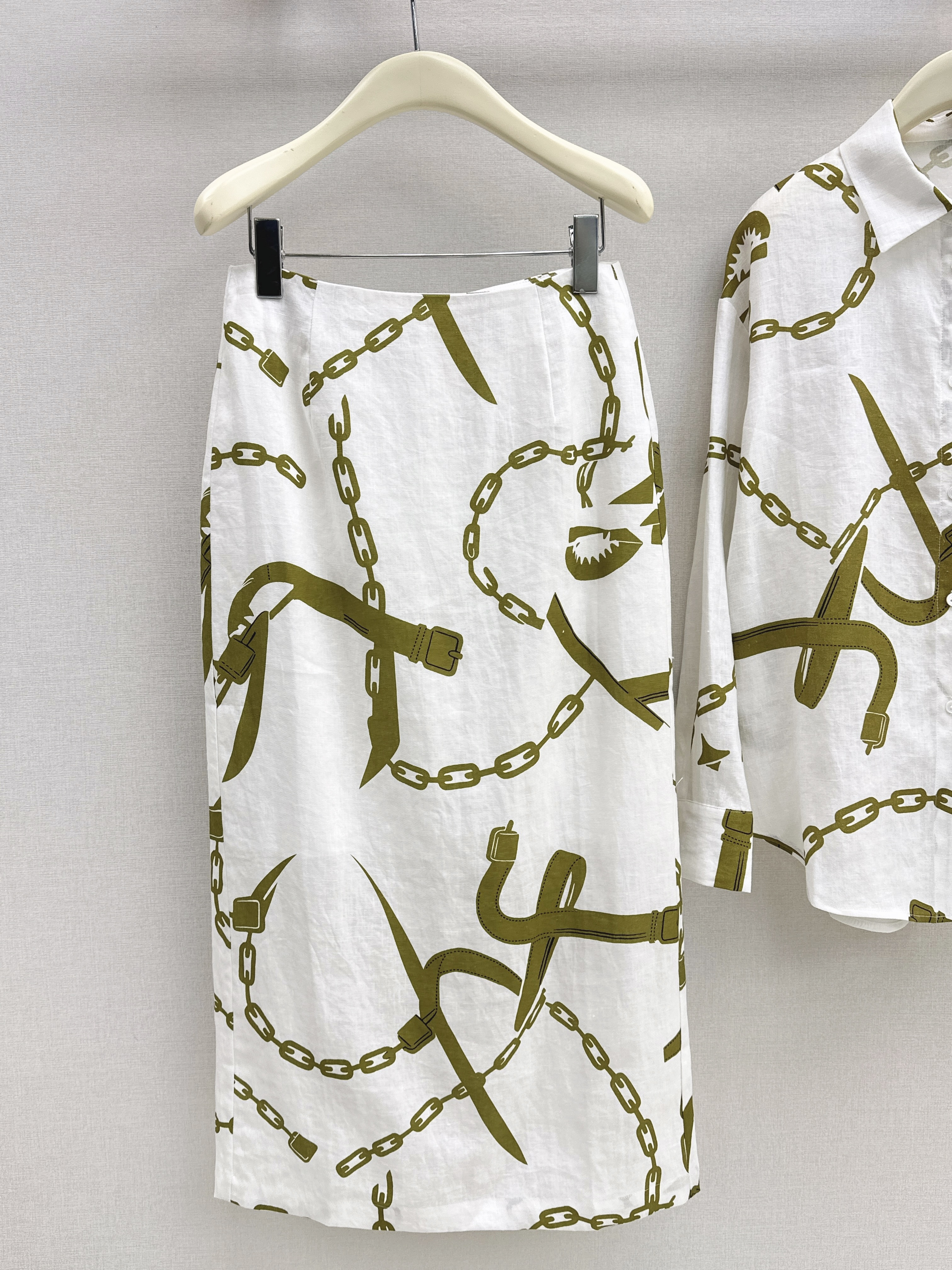 Herm 26ss print shirt skirt set