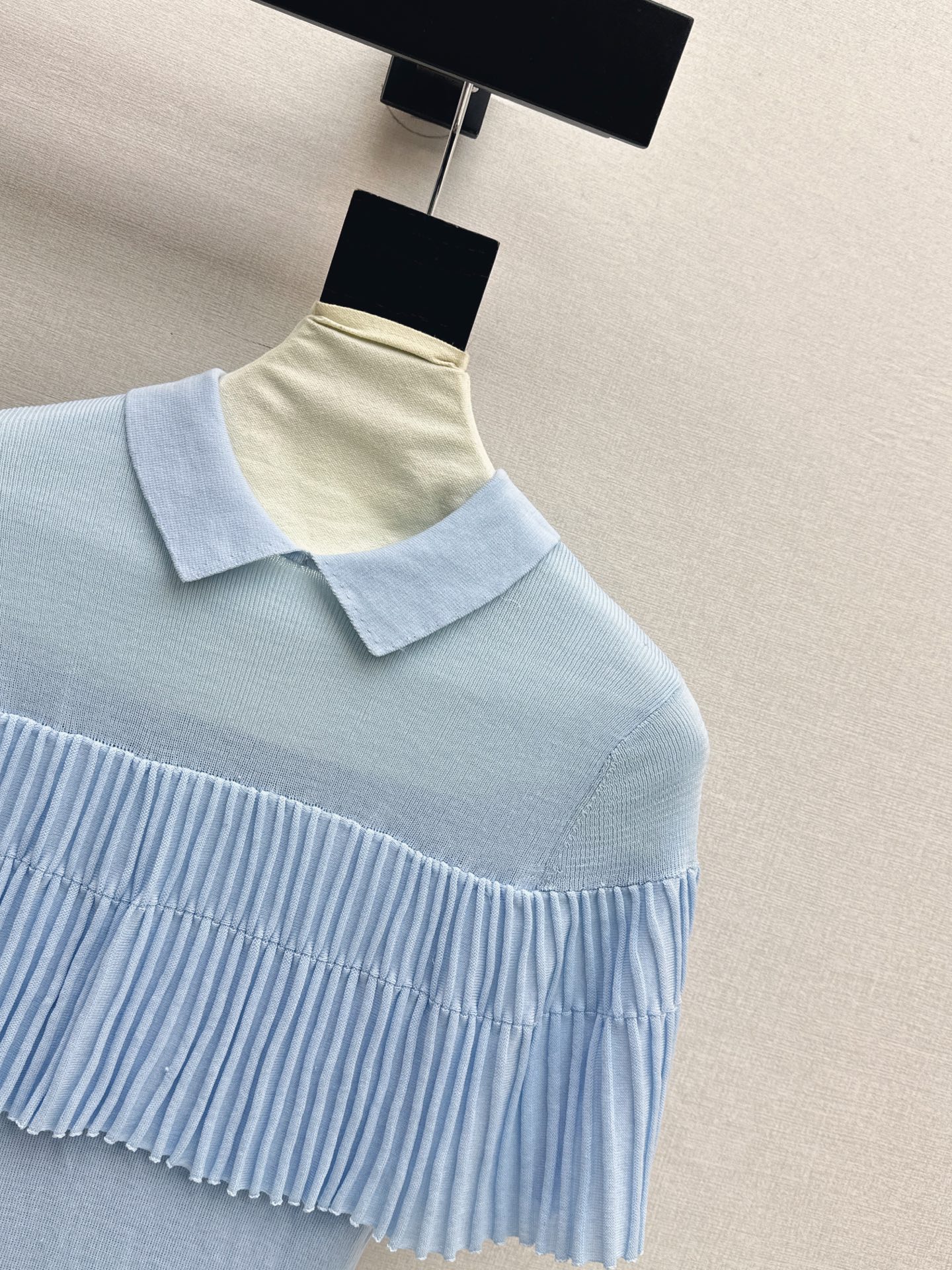 Miu 26ss cape knitswear