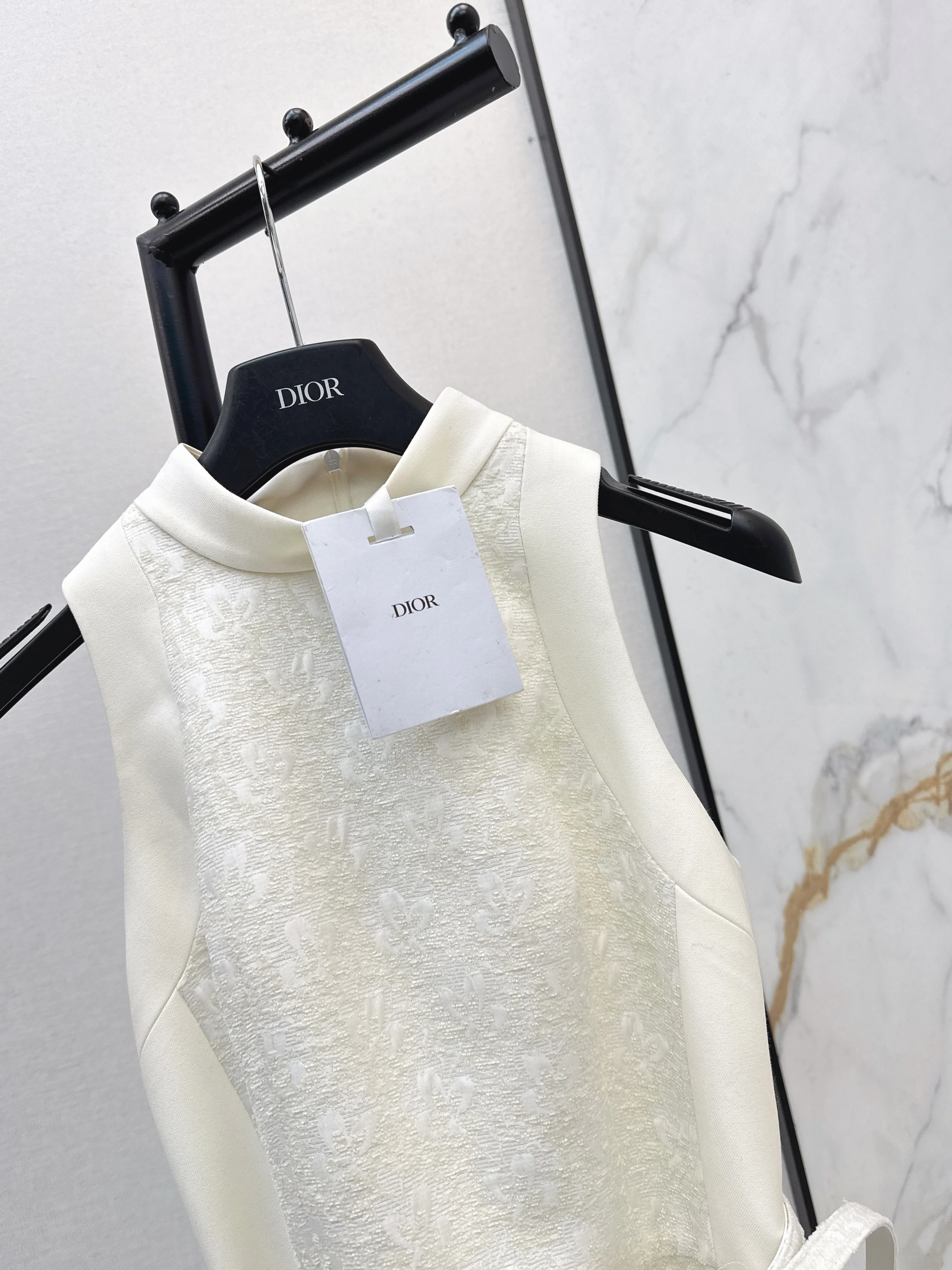 CD 26ss jacquard belted dress