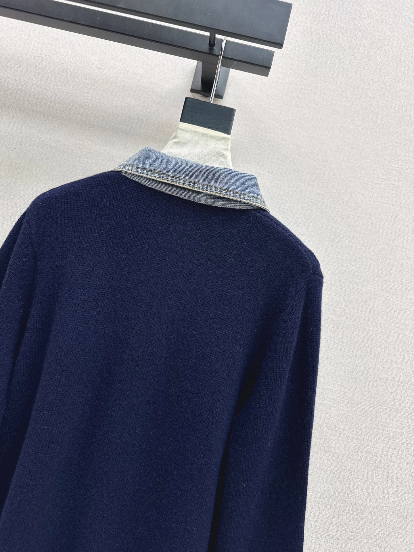 Loui 25fw polo cardigan