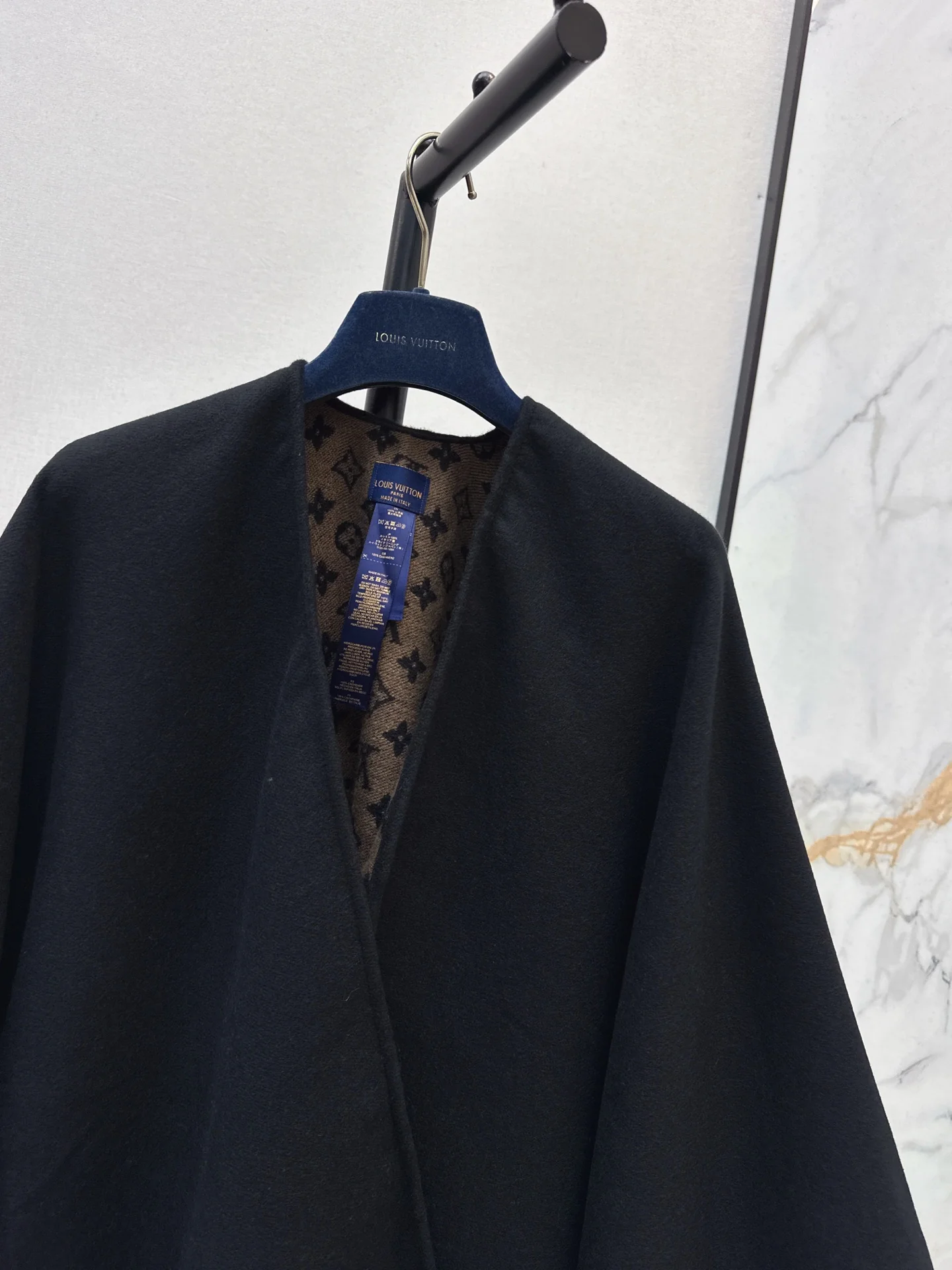 Loui 25fw wool shawls