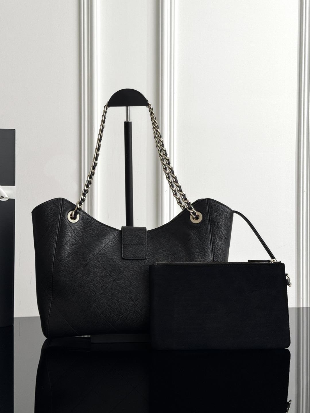 Chan 26P tote bag