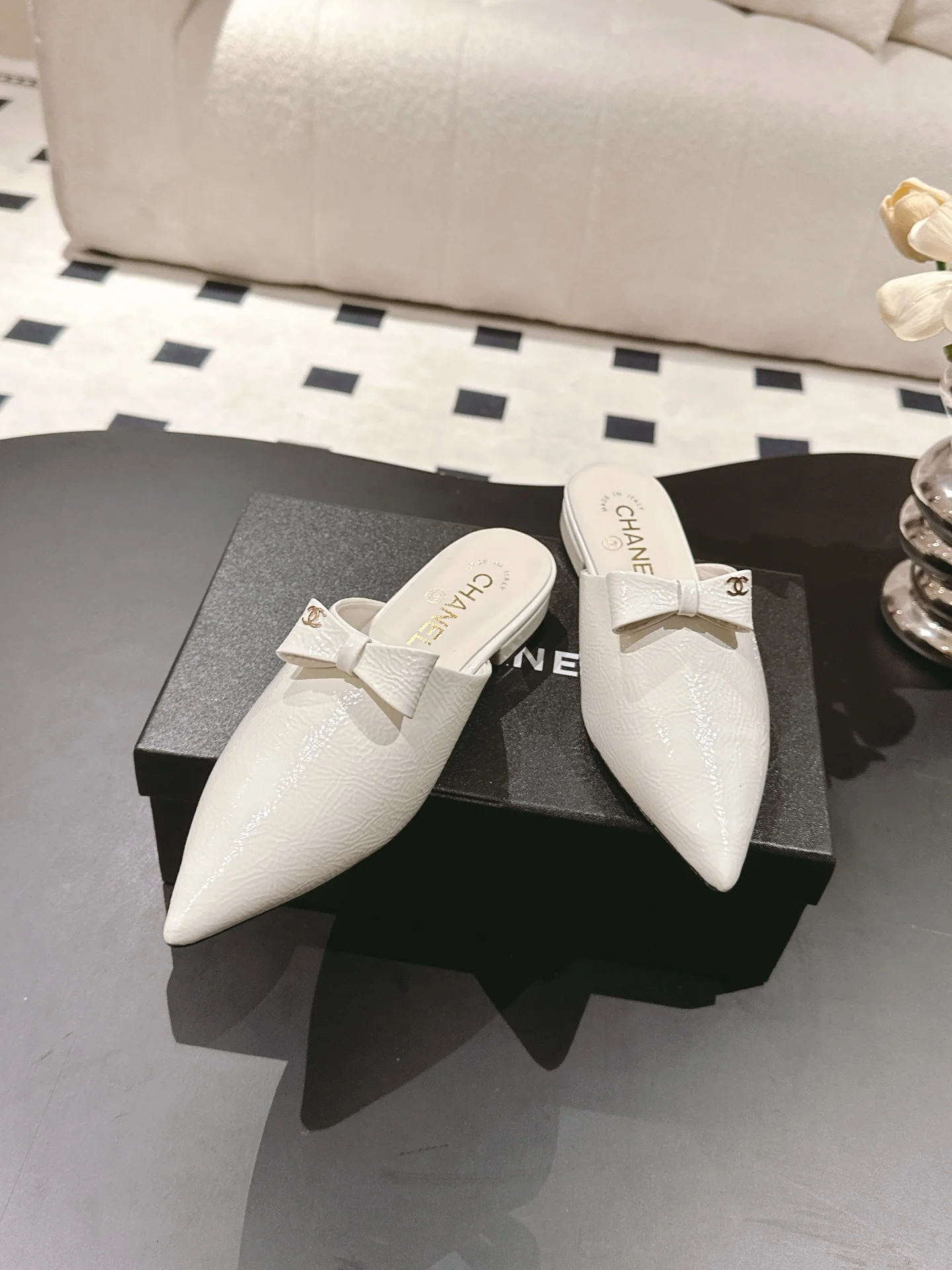Chan 25fw mules