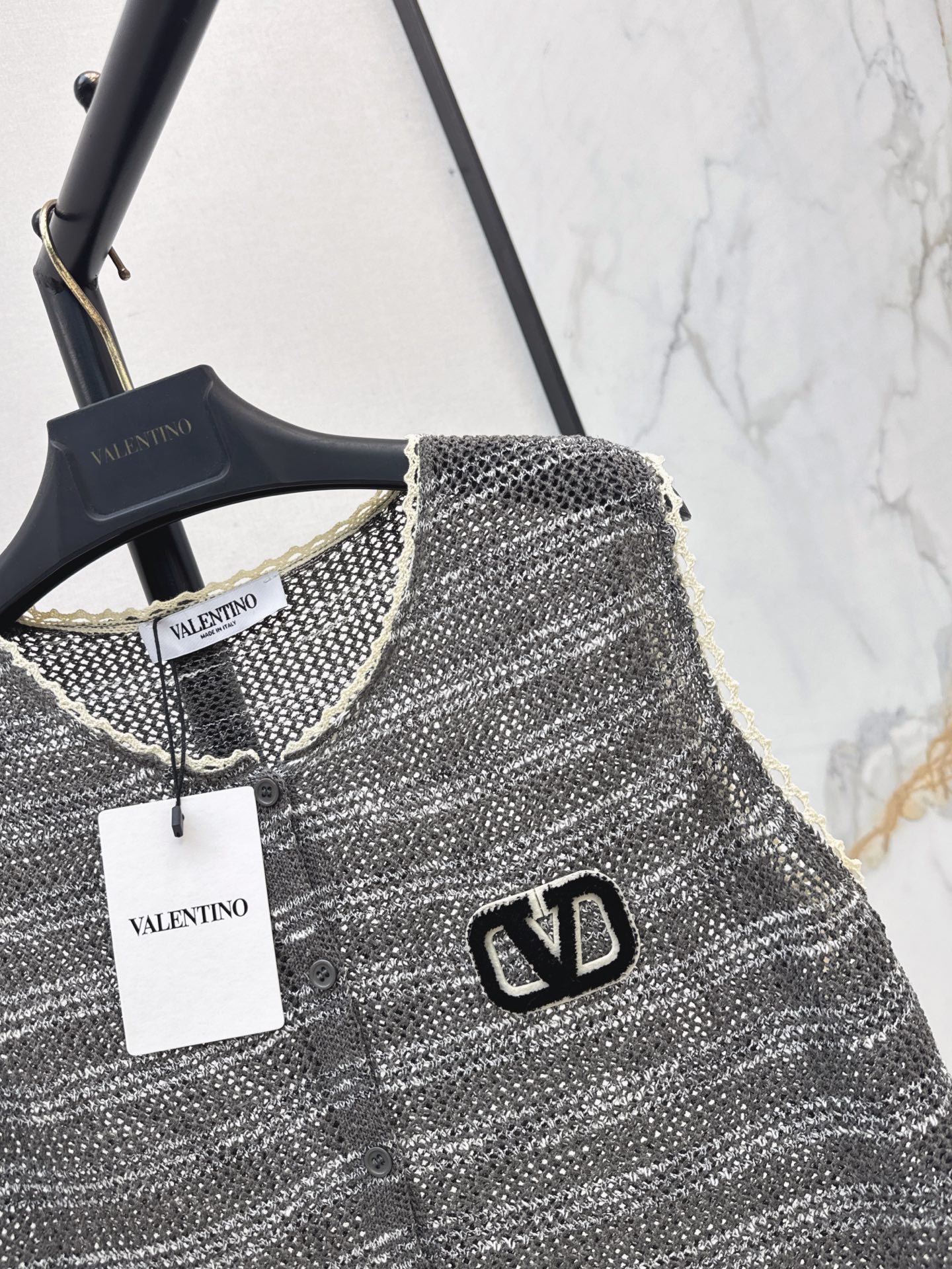 Valen 26ss stripe knit vest