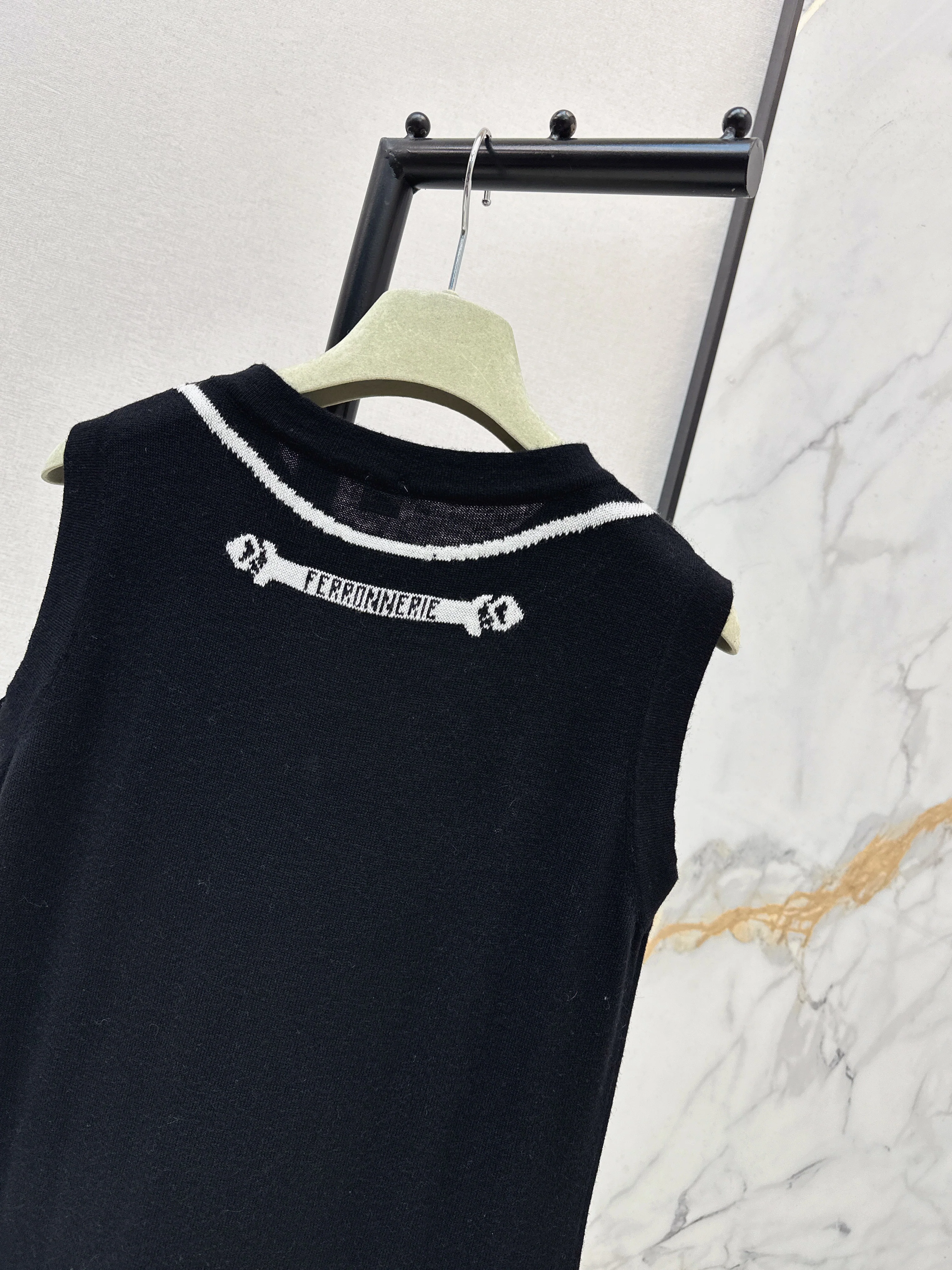 Herm 26ss jacquard sleeveless dress