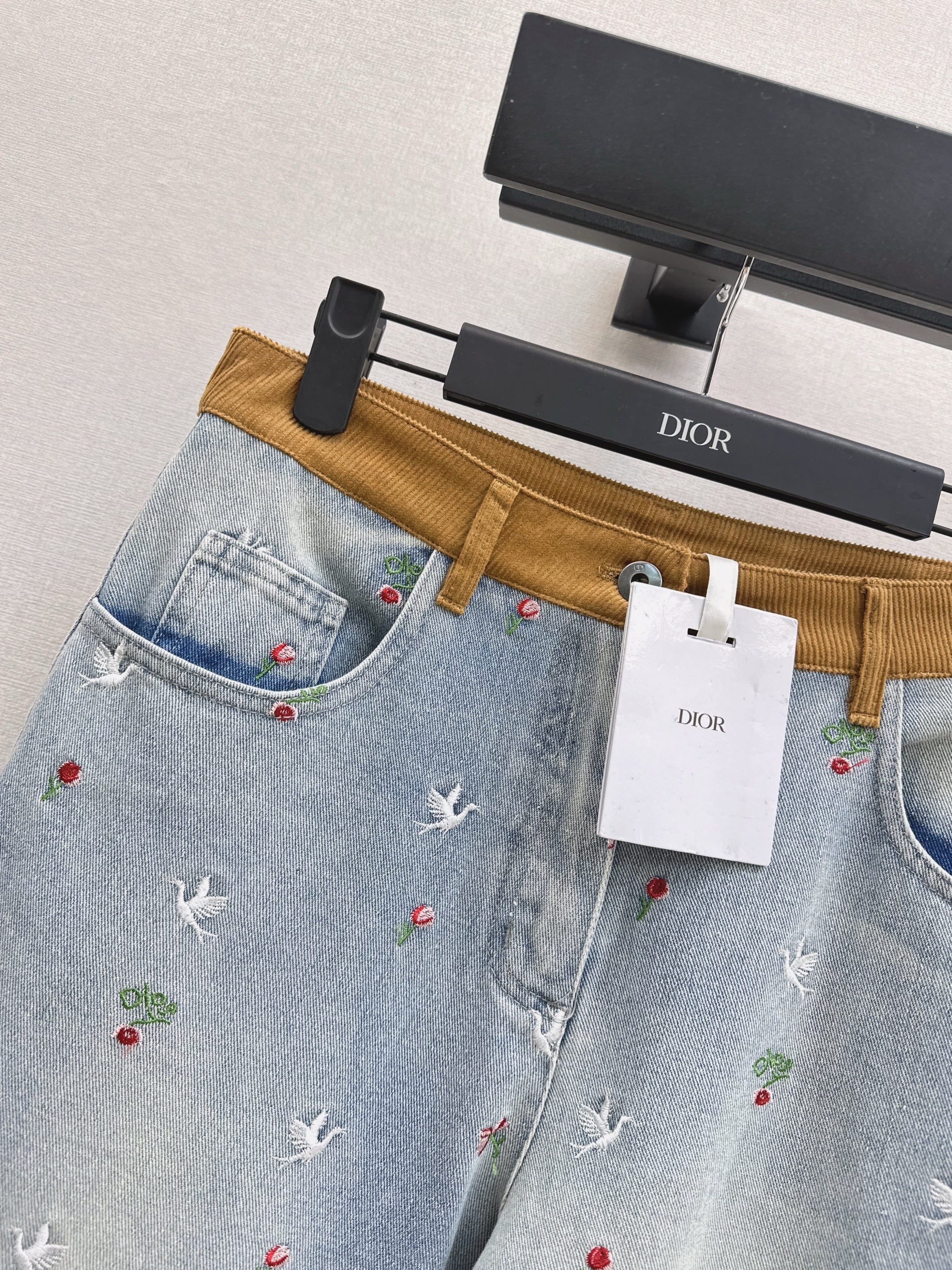 CD 26ss embroidery straight jeans