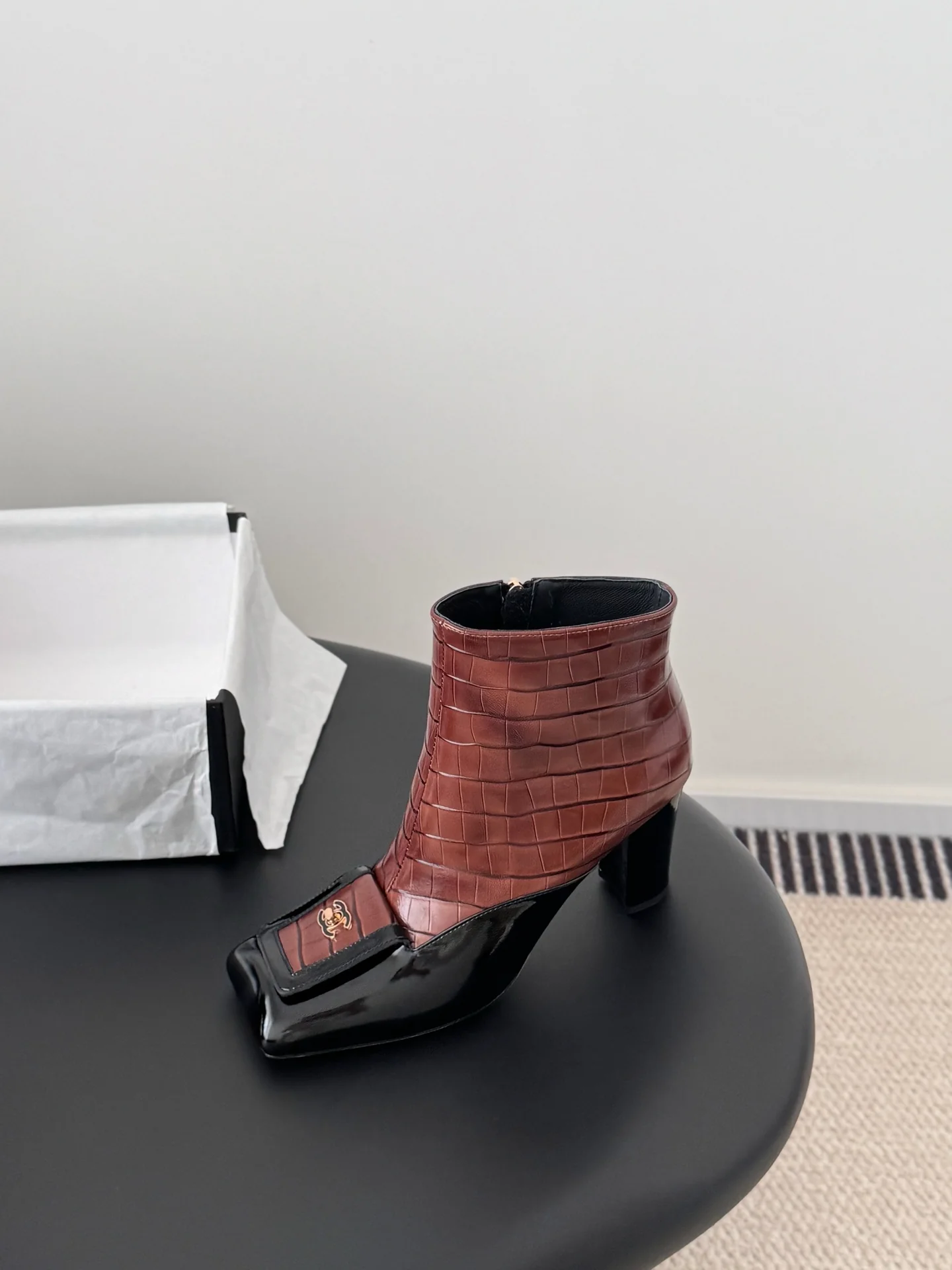 Chan 26ss ankle boots