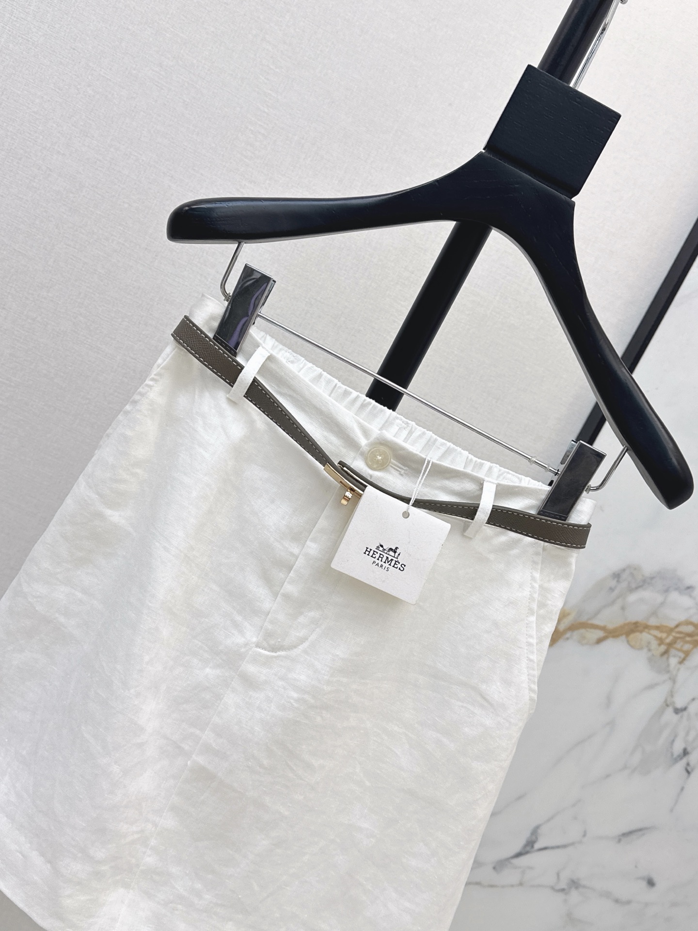 Her 26ss belted skirt