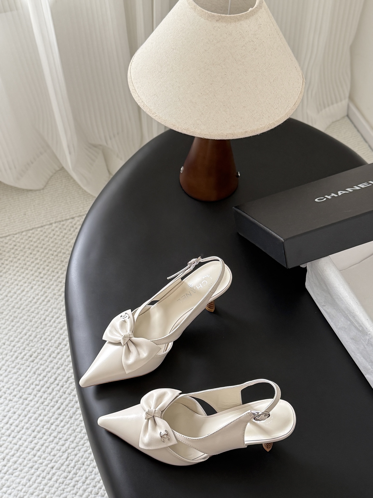 Chan 26ss bow slingback heel