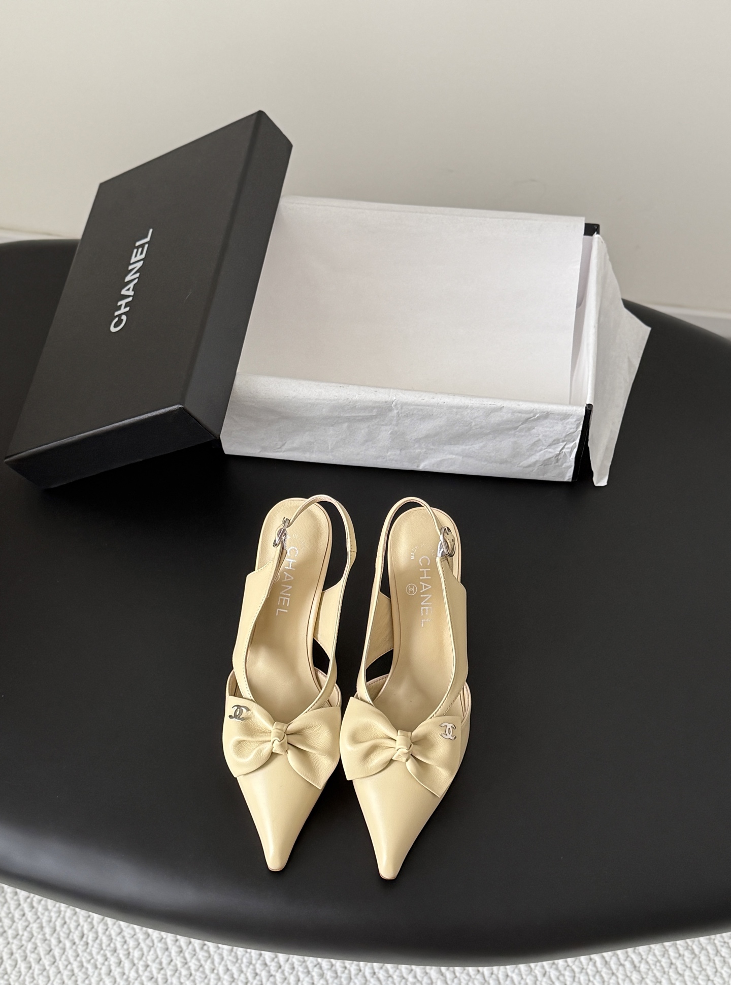 Chan 26ss bow slingback heel
