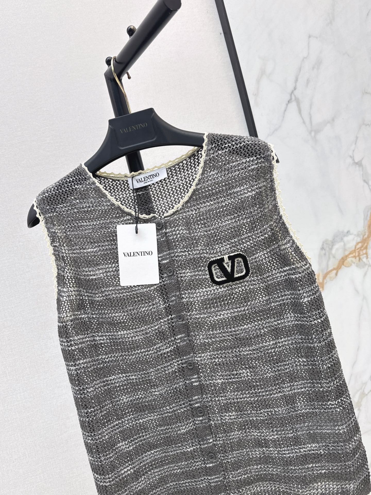 Valen 26ss stripe knit vest
