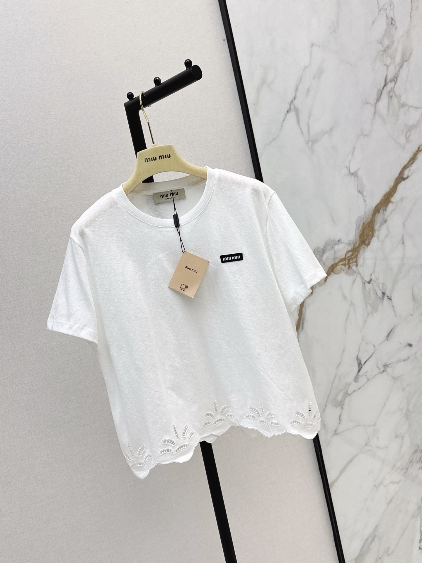 Miu 26ss embroidery t-shirt