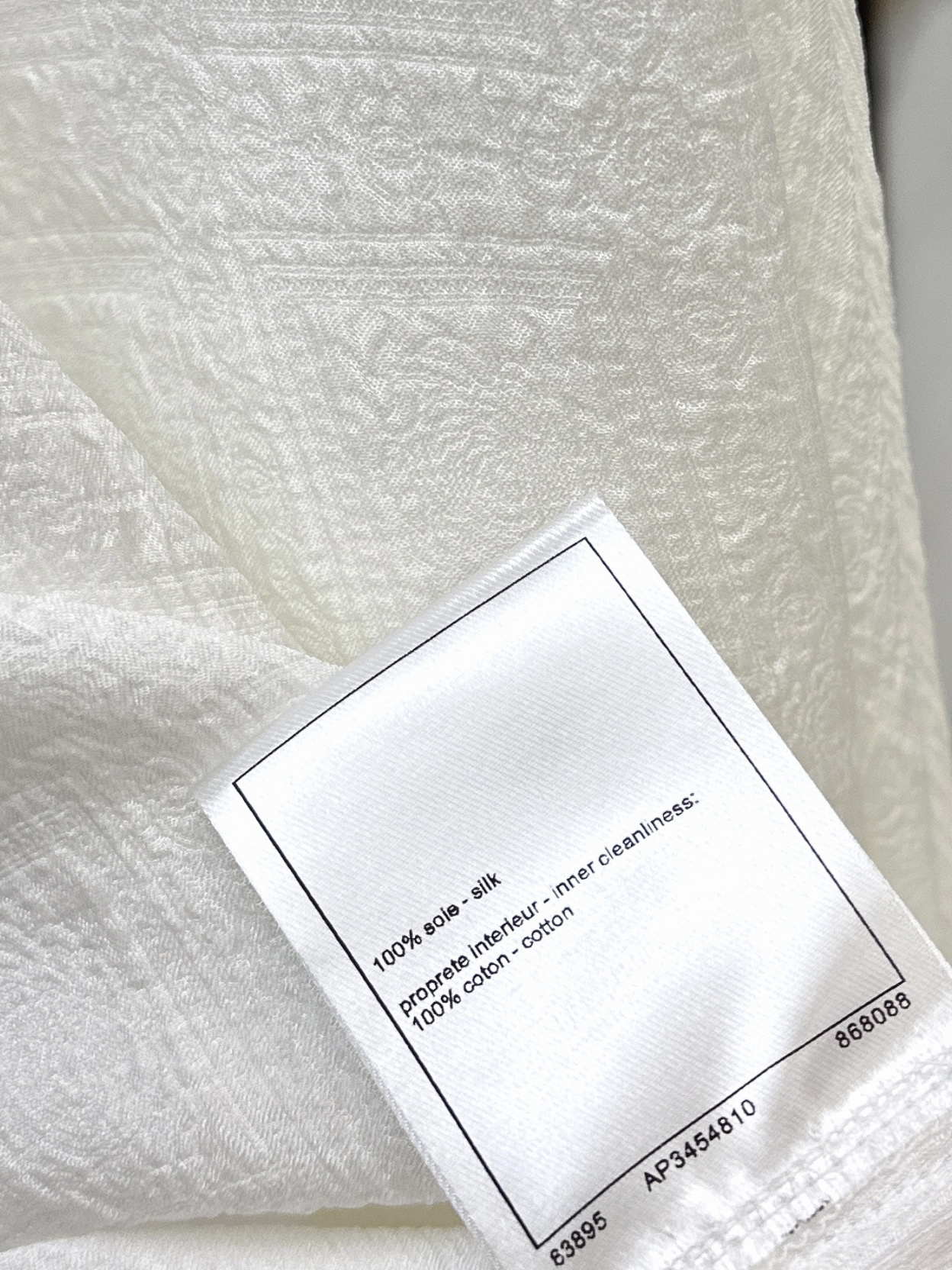 Chan 26ss silk open shoulder shirt