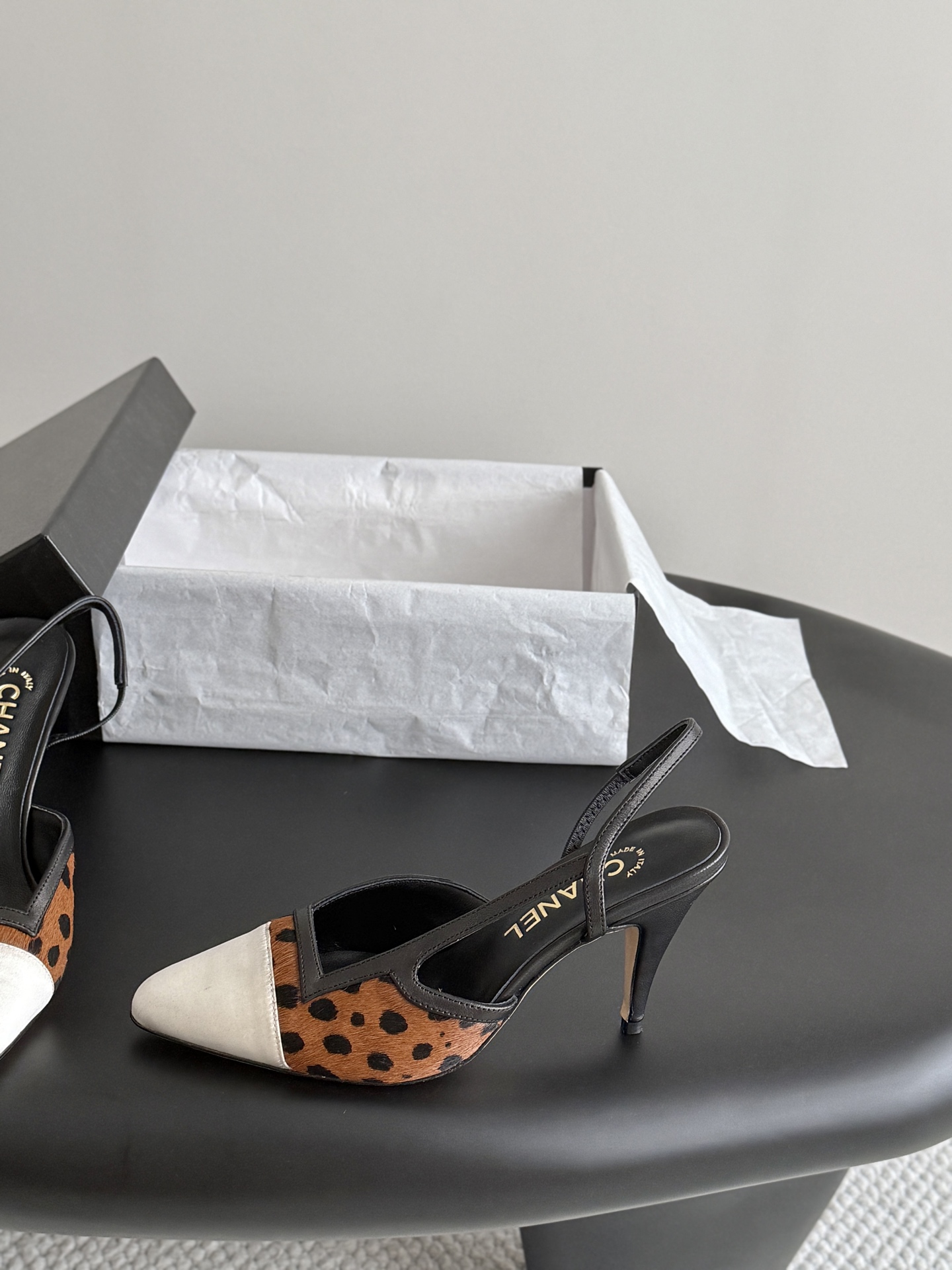 Chan 26A slingback heel