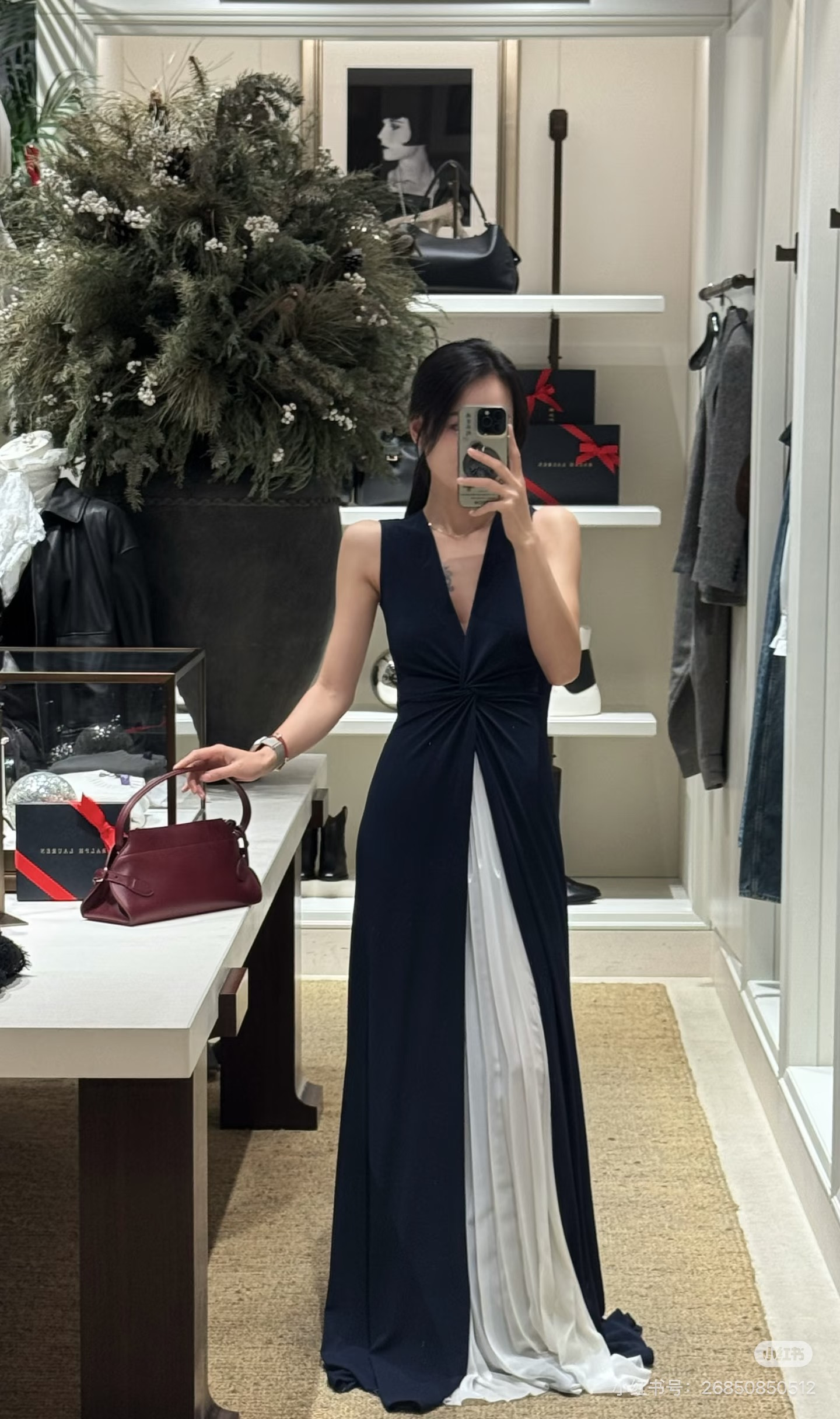 Ralp 26ss sleeveless v-neck dress