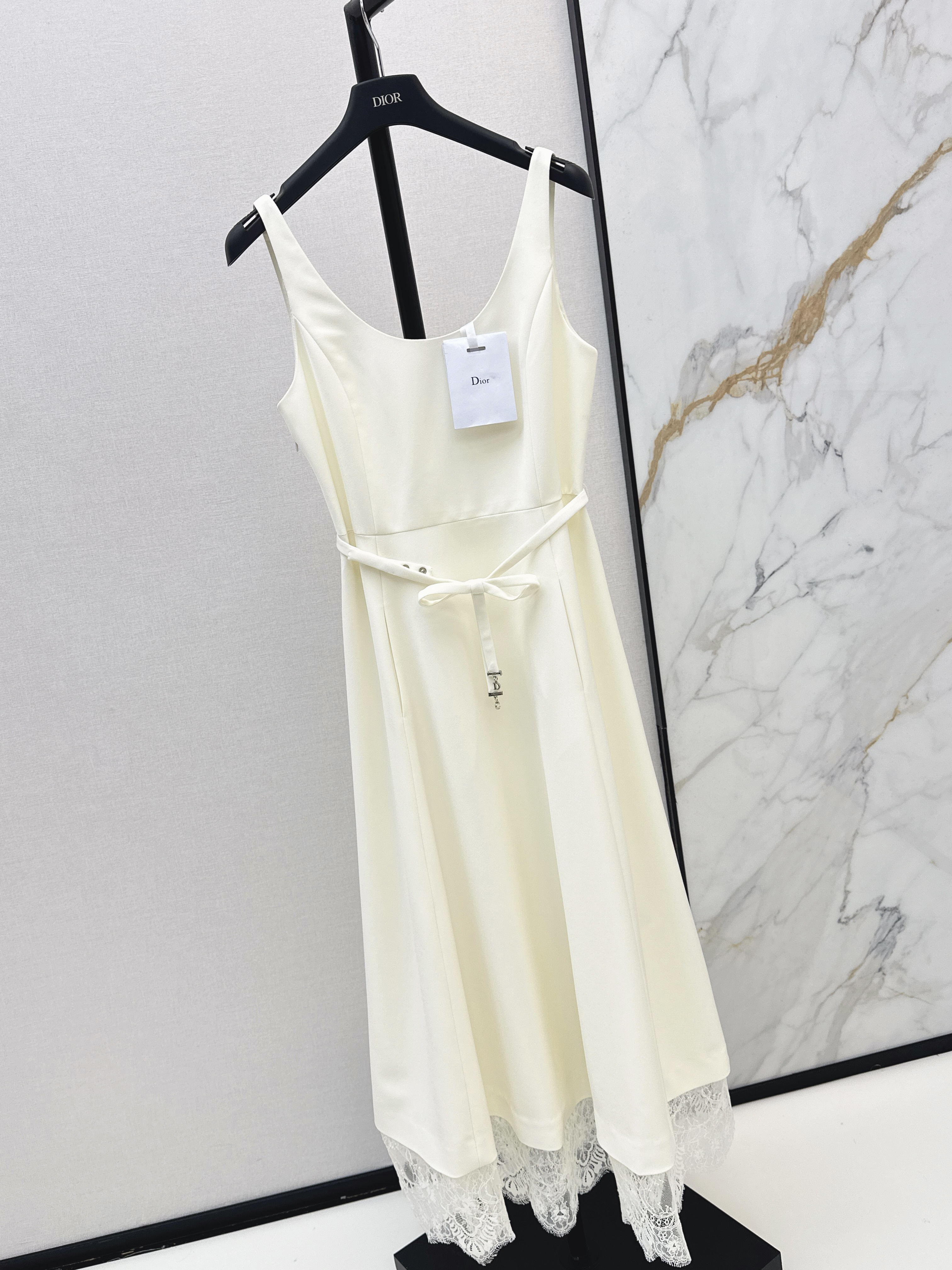 CD 26ss lace contract slip dress