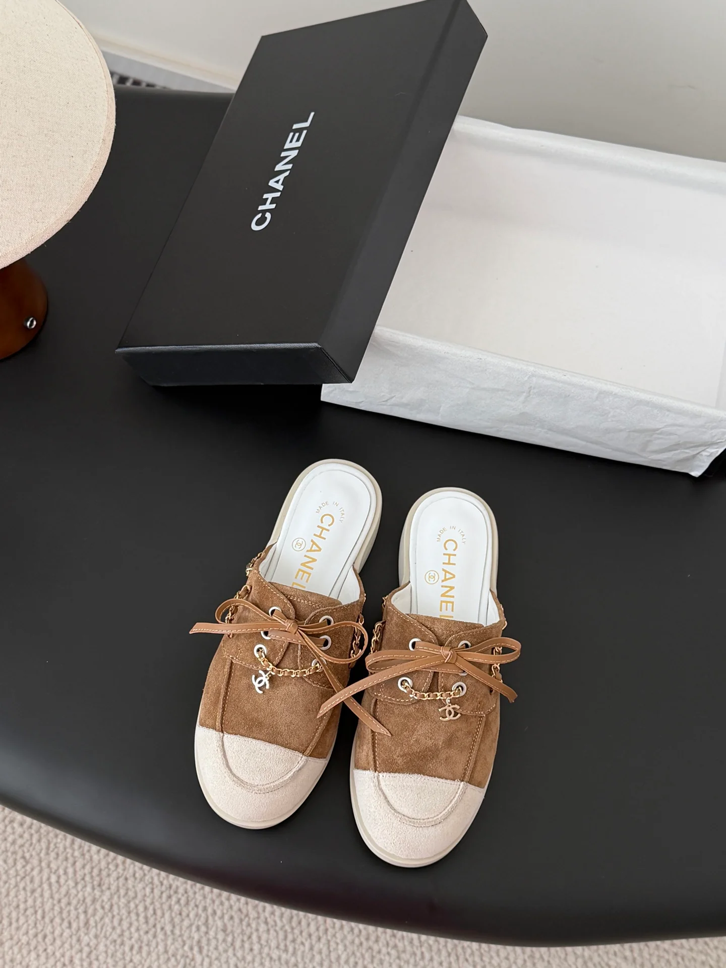Chan 26ss slip-on shoes