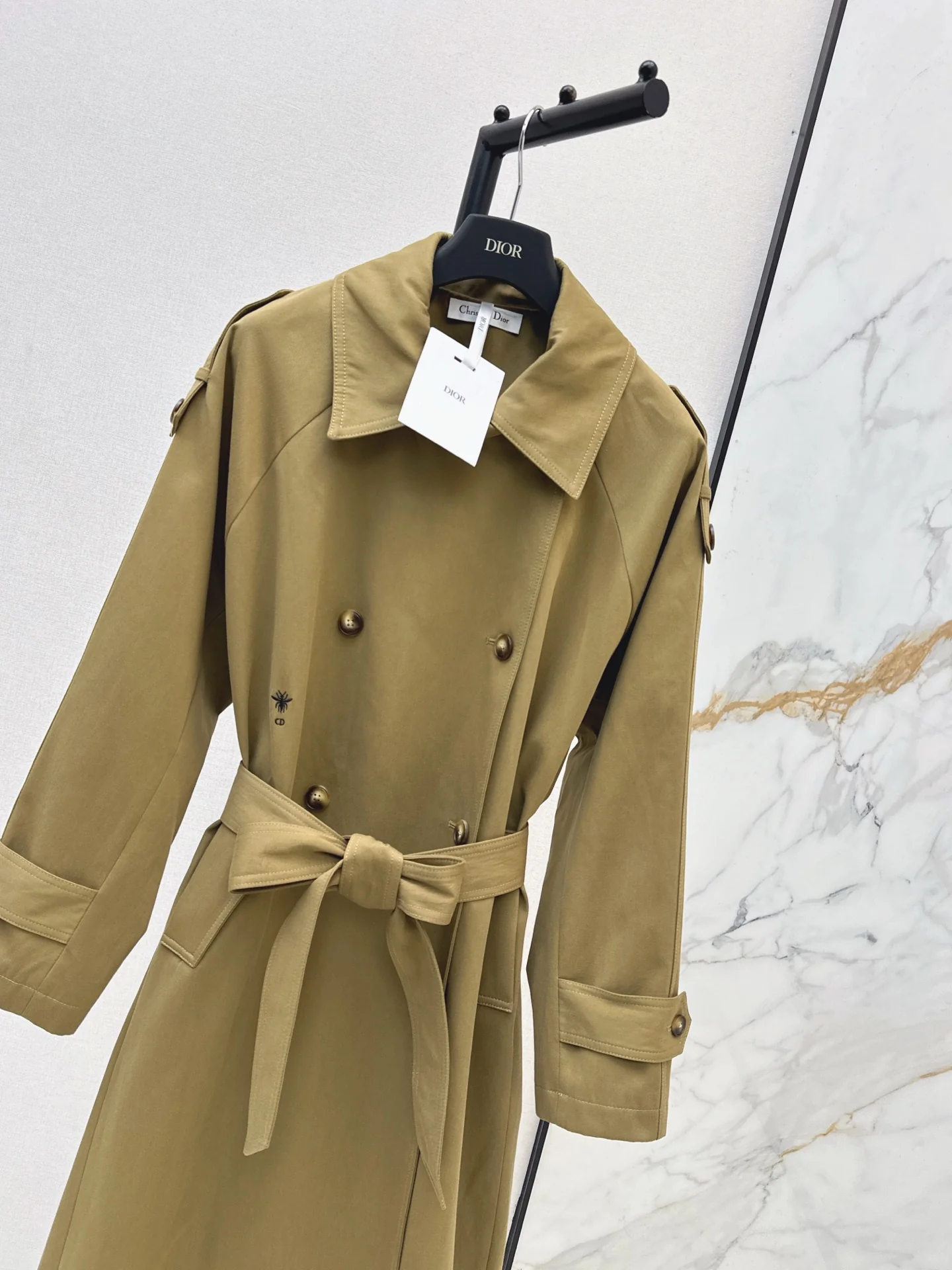 CD 25fw trench coats