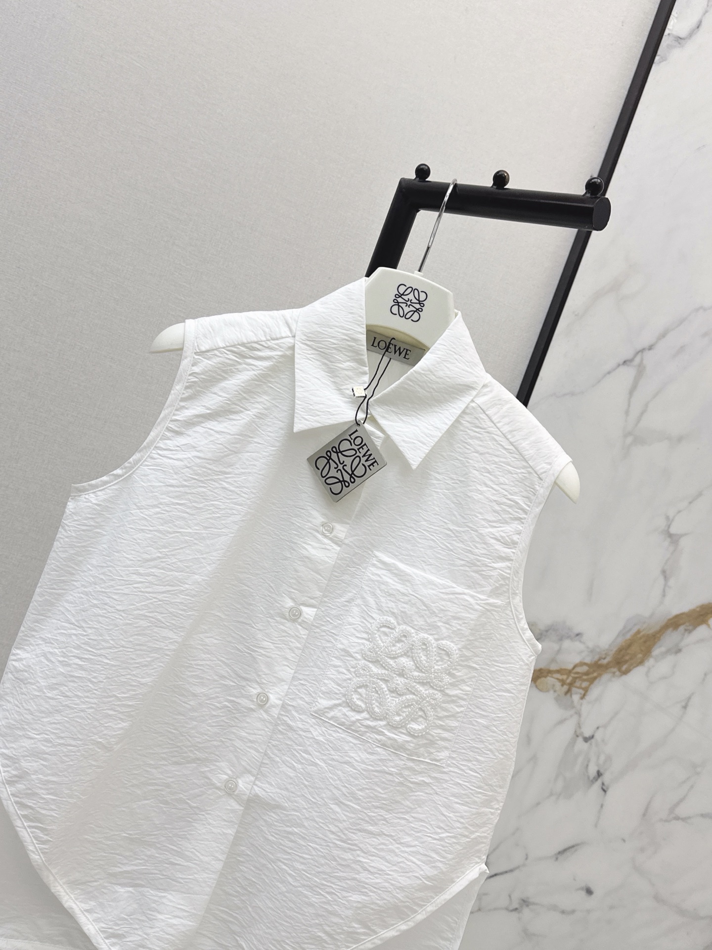 Loe 26ss sleeveless embroidery shirt