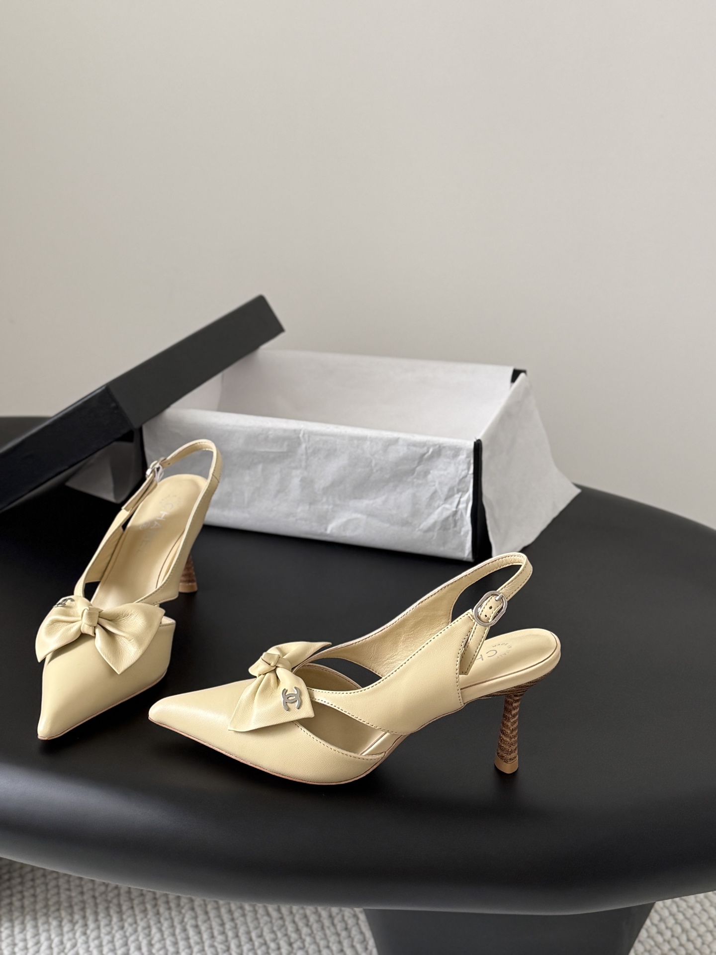Chan 26ss bow slingback heel