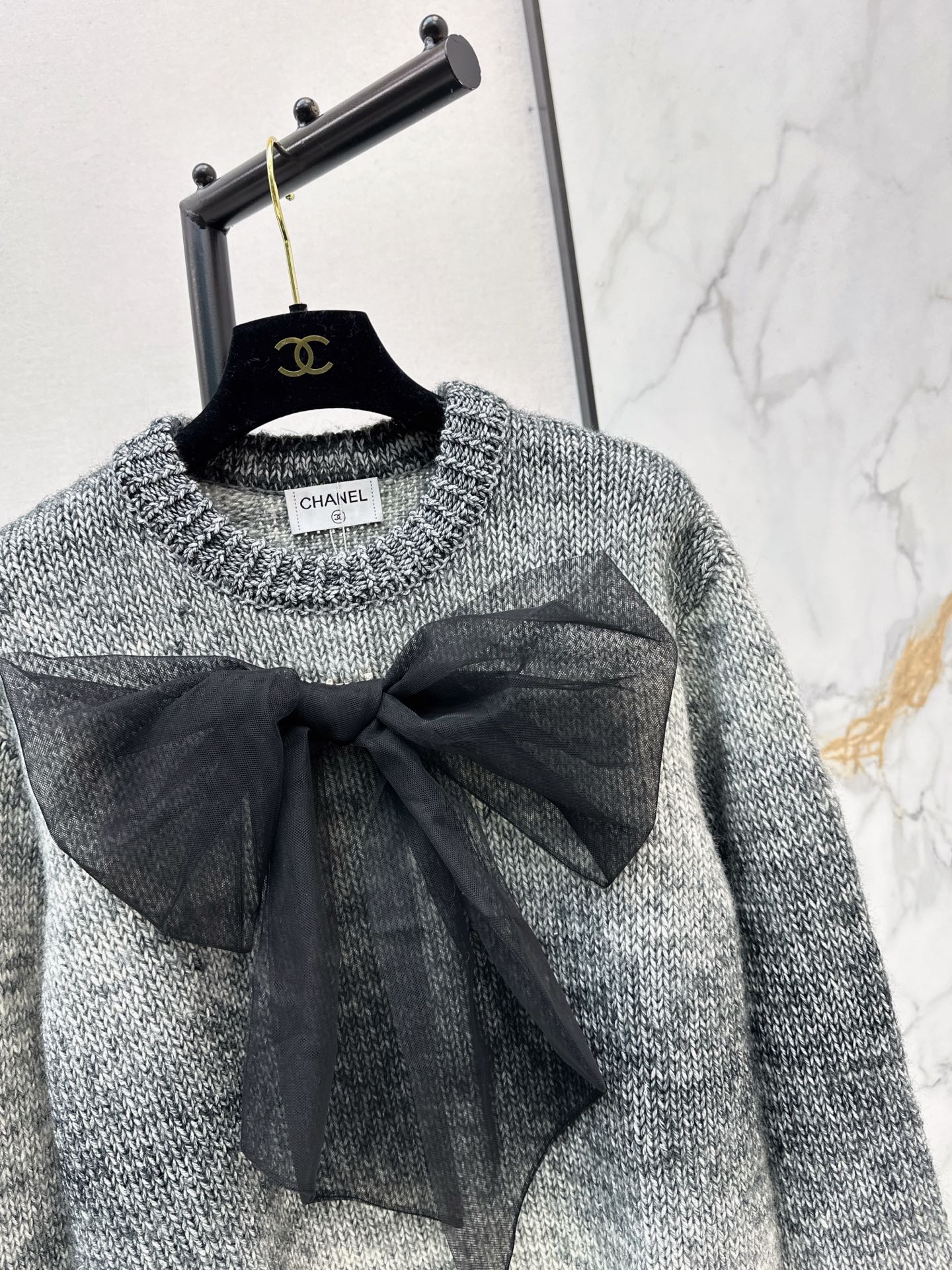 Chan 25fw gradient bow sweater