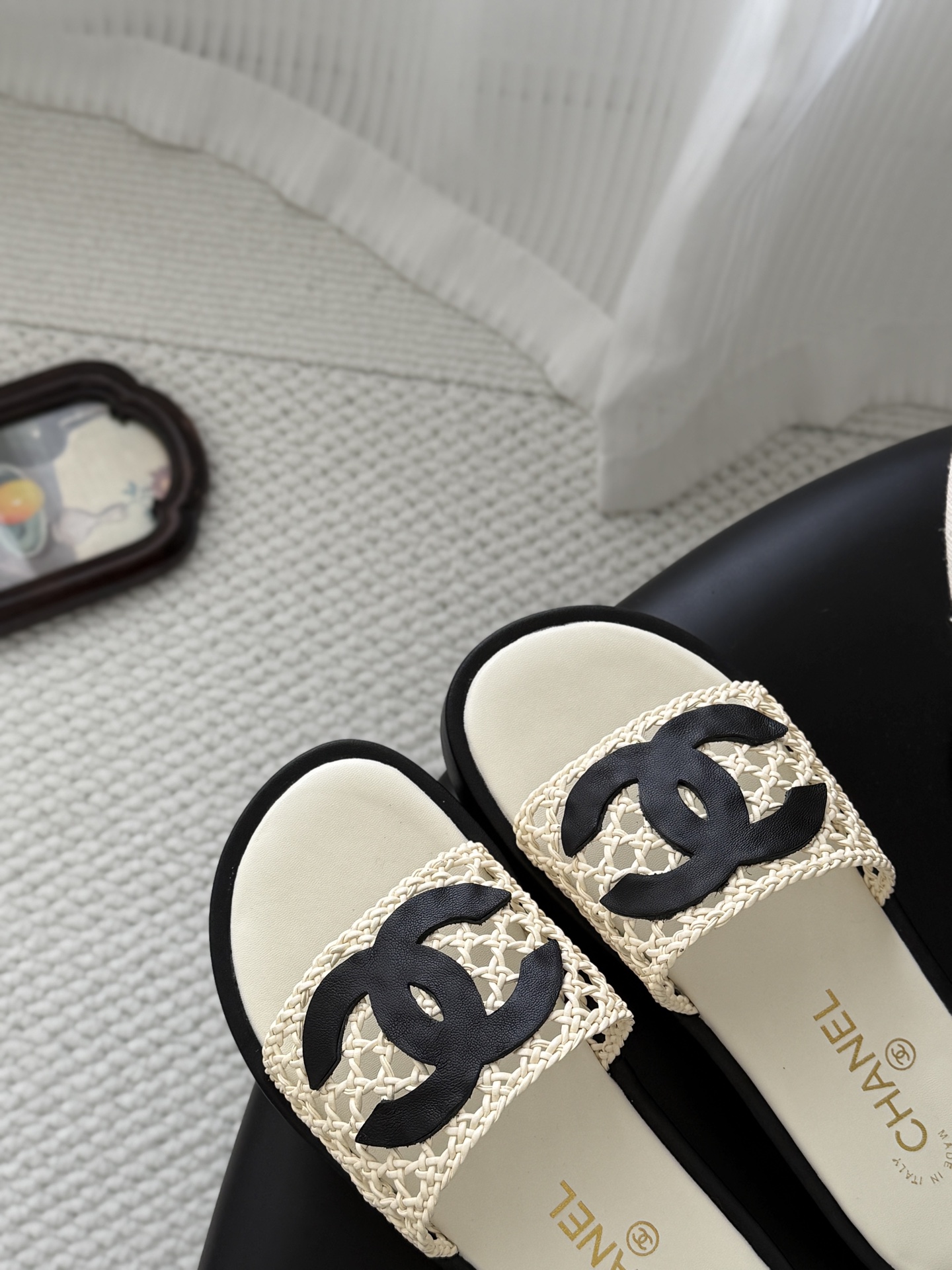Chan 26ss woven sandals