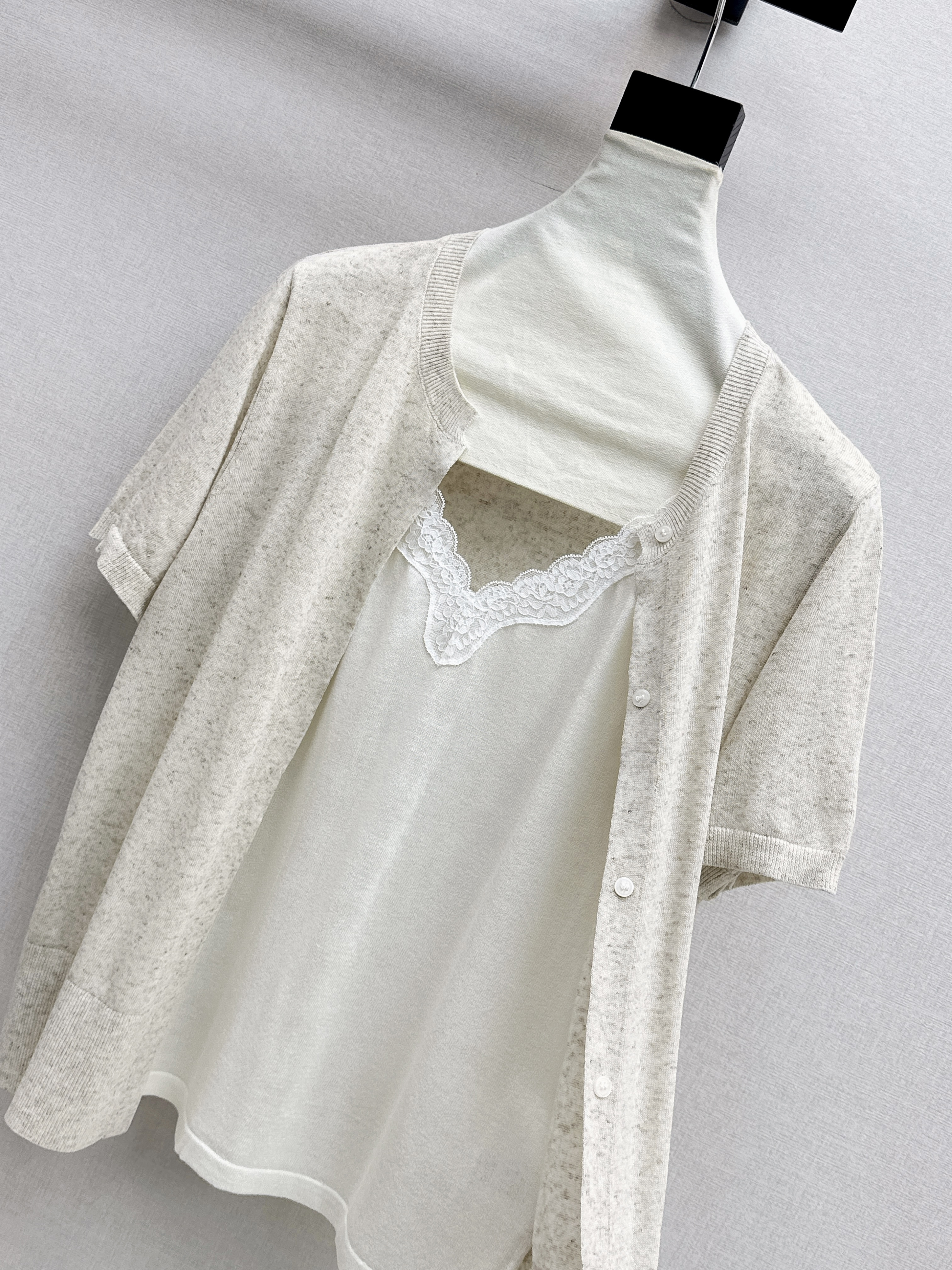 ES 26ss 2in1 knit sweater