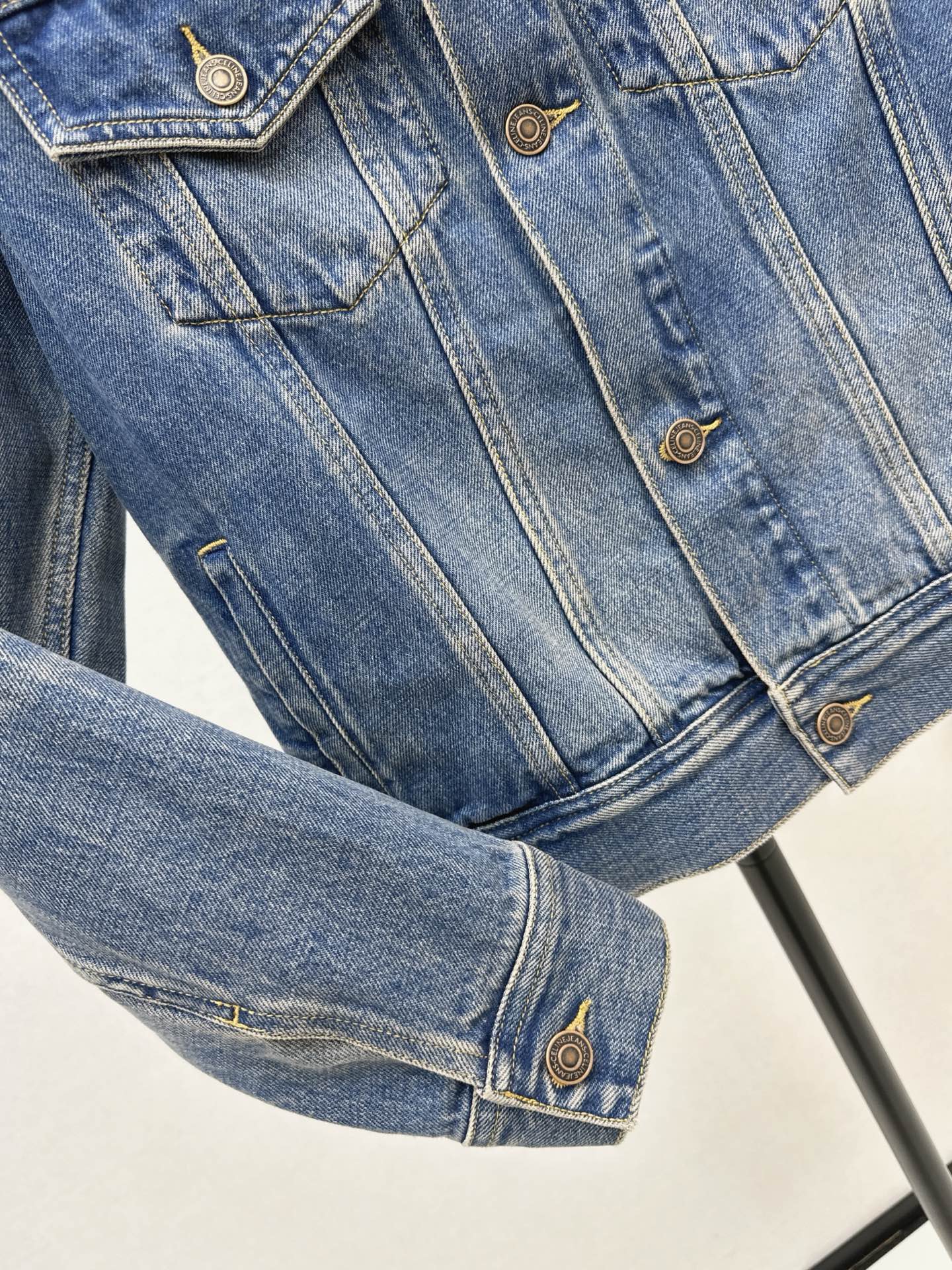 Celi 25fw embroidery denim jacket