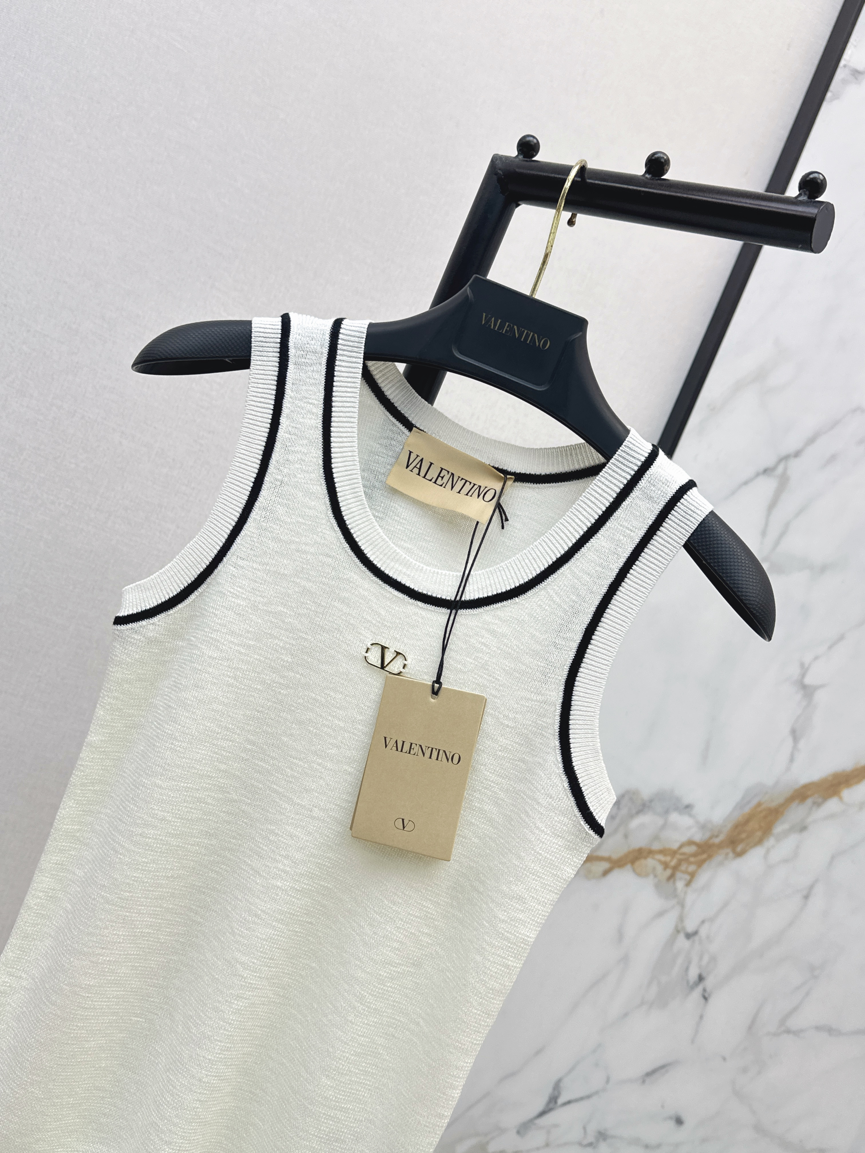 Valen 26ss knit vest