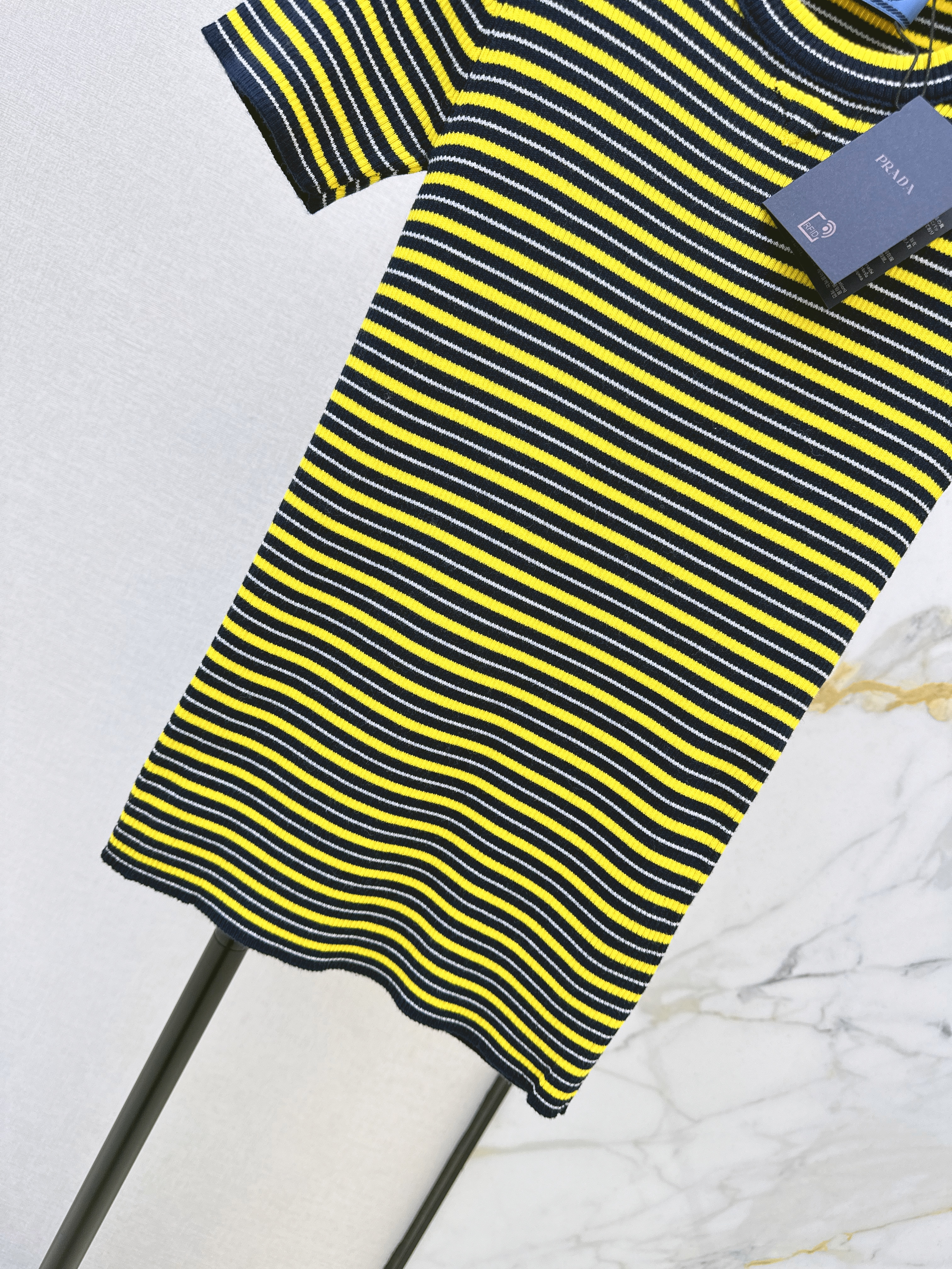 Pra 26ss stripe knit sweater