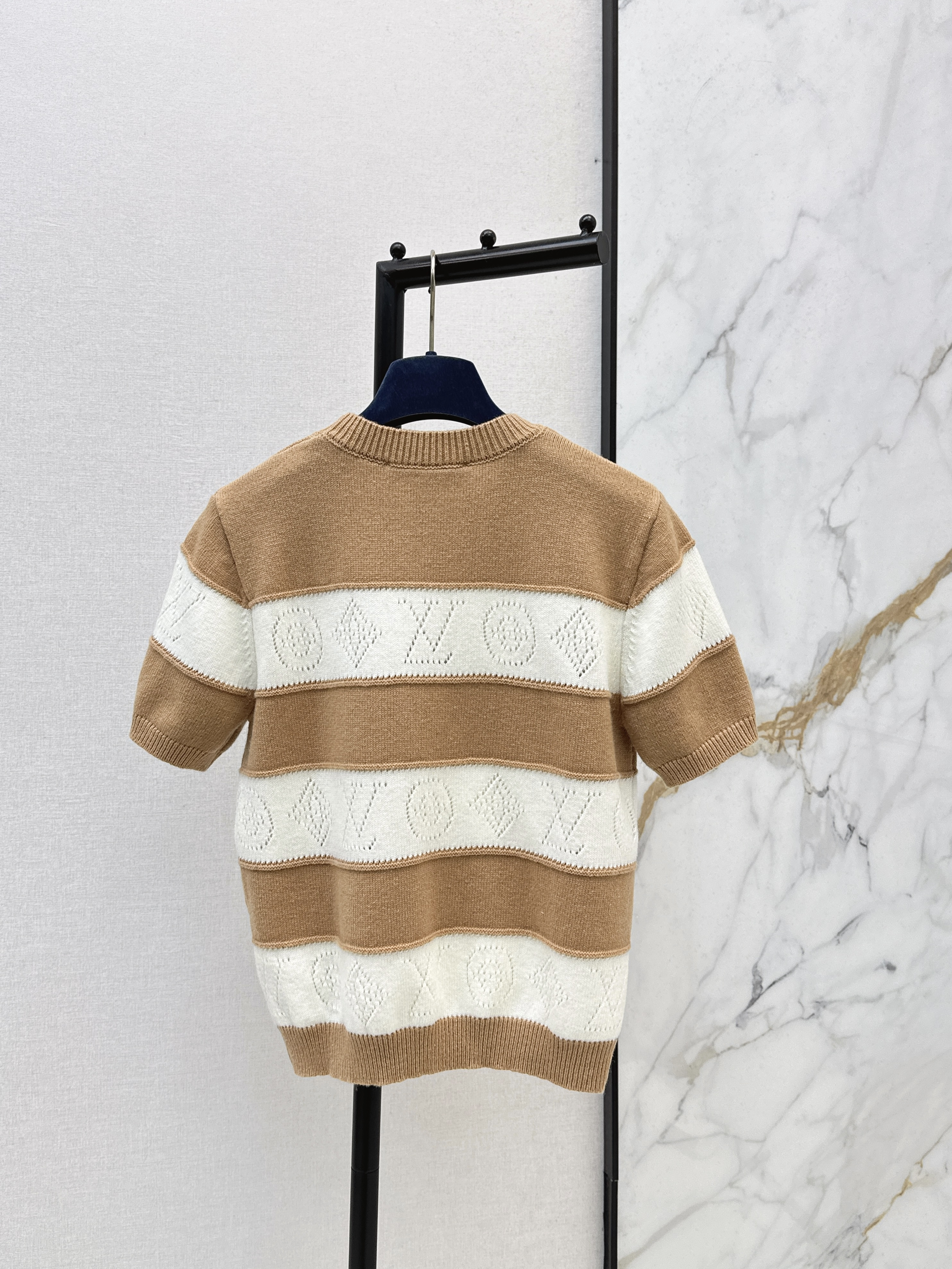 Loui 26ss stripe sweater